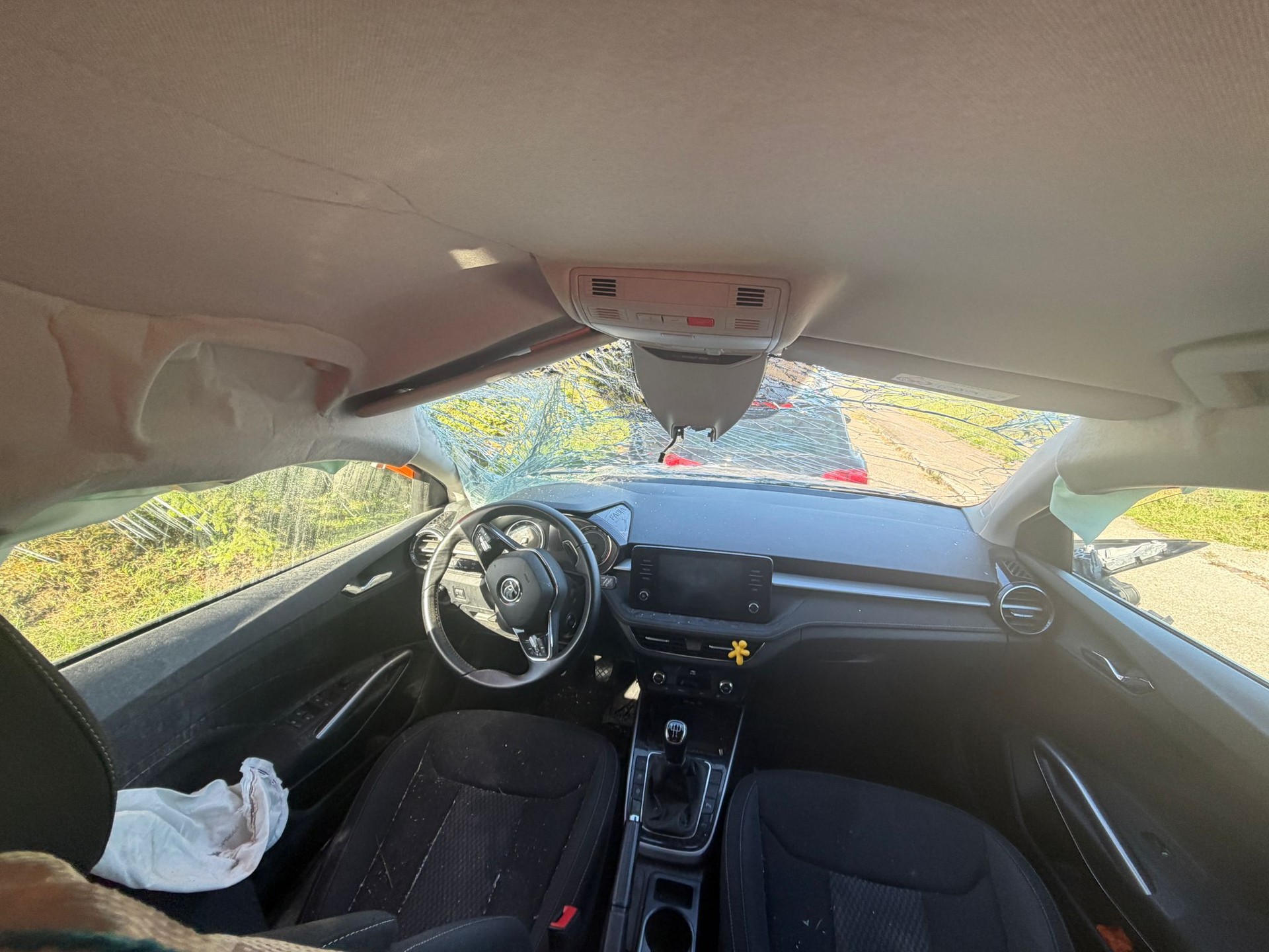 SKODA Fabia 1.0 TSI Ambition-image-2
