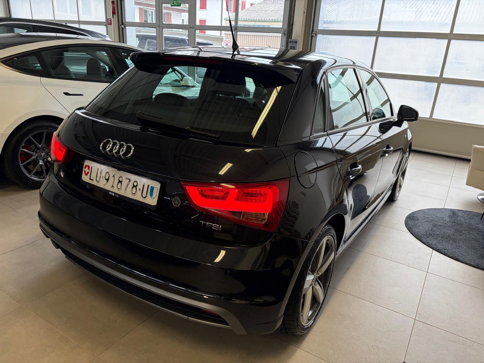 AUDI A1 Sportback 1.2 TFSI Ambition ** S- LINE **-image-5