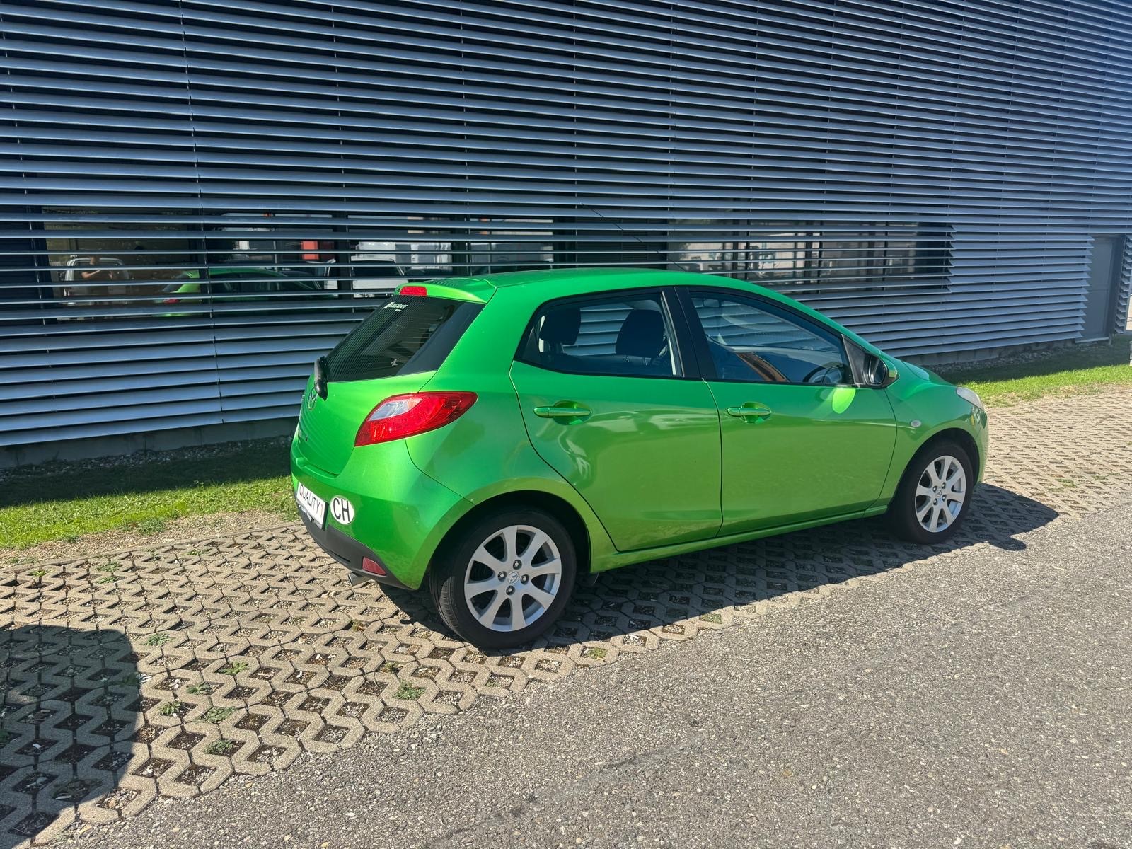 MAZDA 2 1.3i 16V Exclusive-image-4