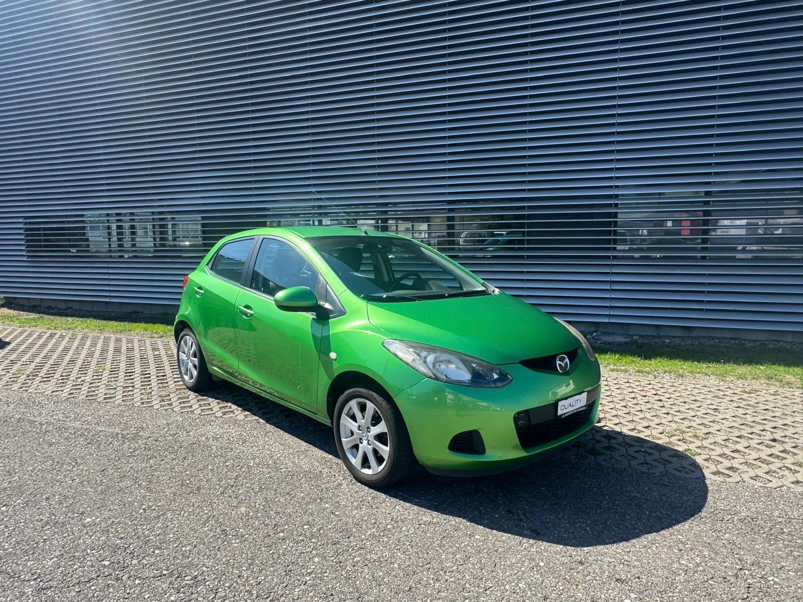 MAZDA 2 1.3i 16V Exclusive-image-3