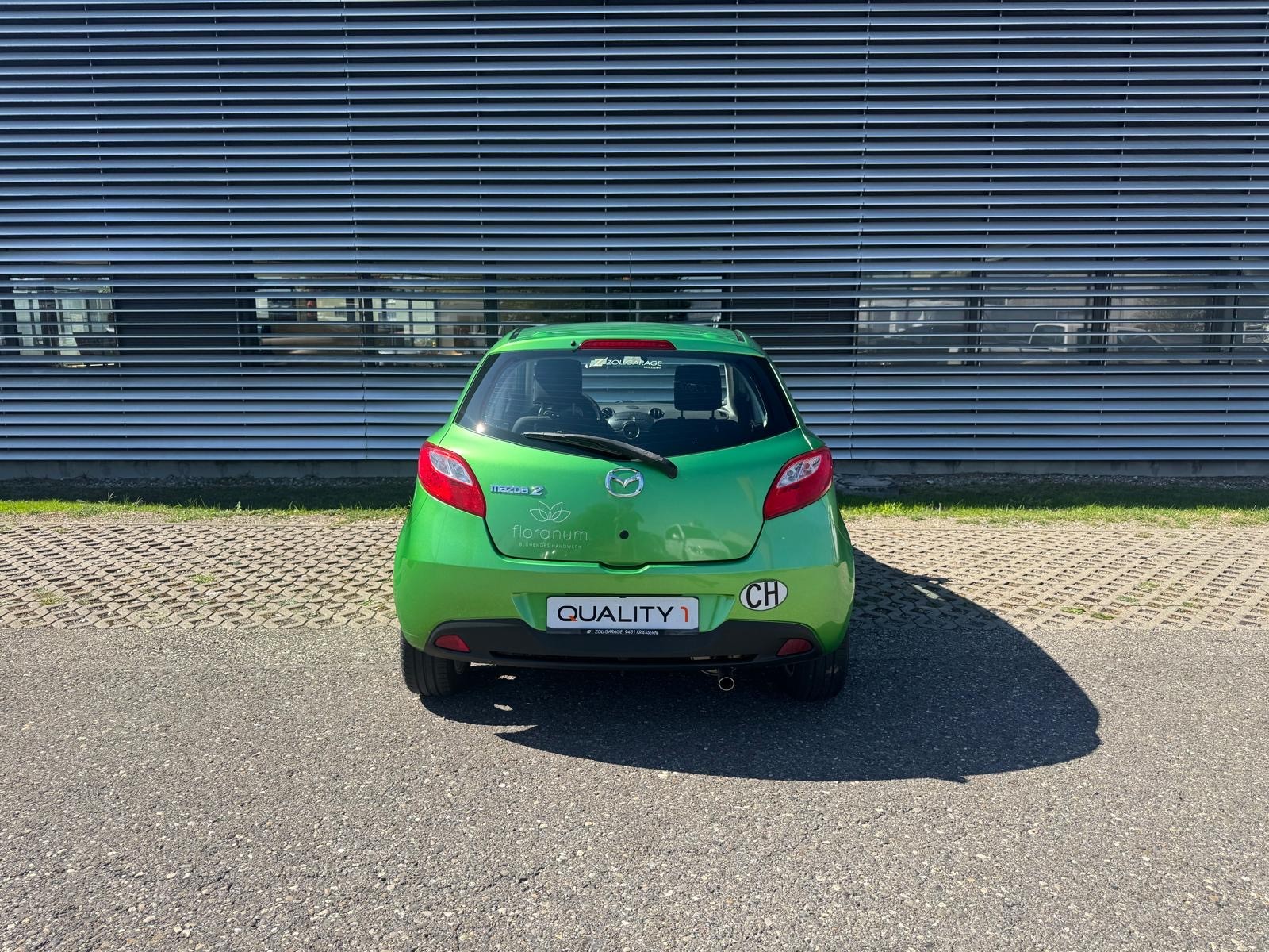 MAZDA 2 1.3i 16V Exclusive-image-1