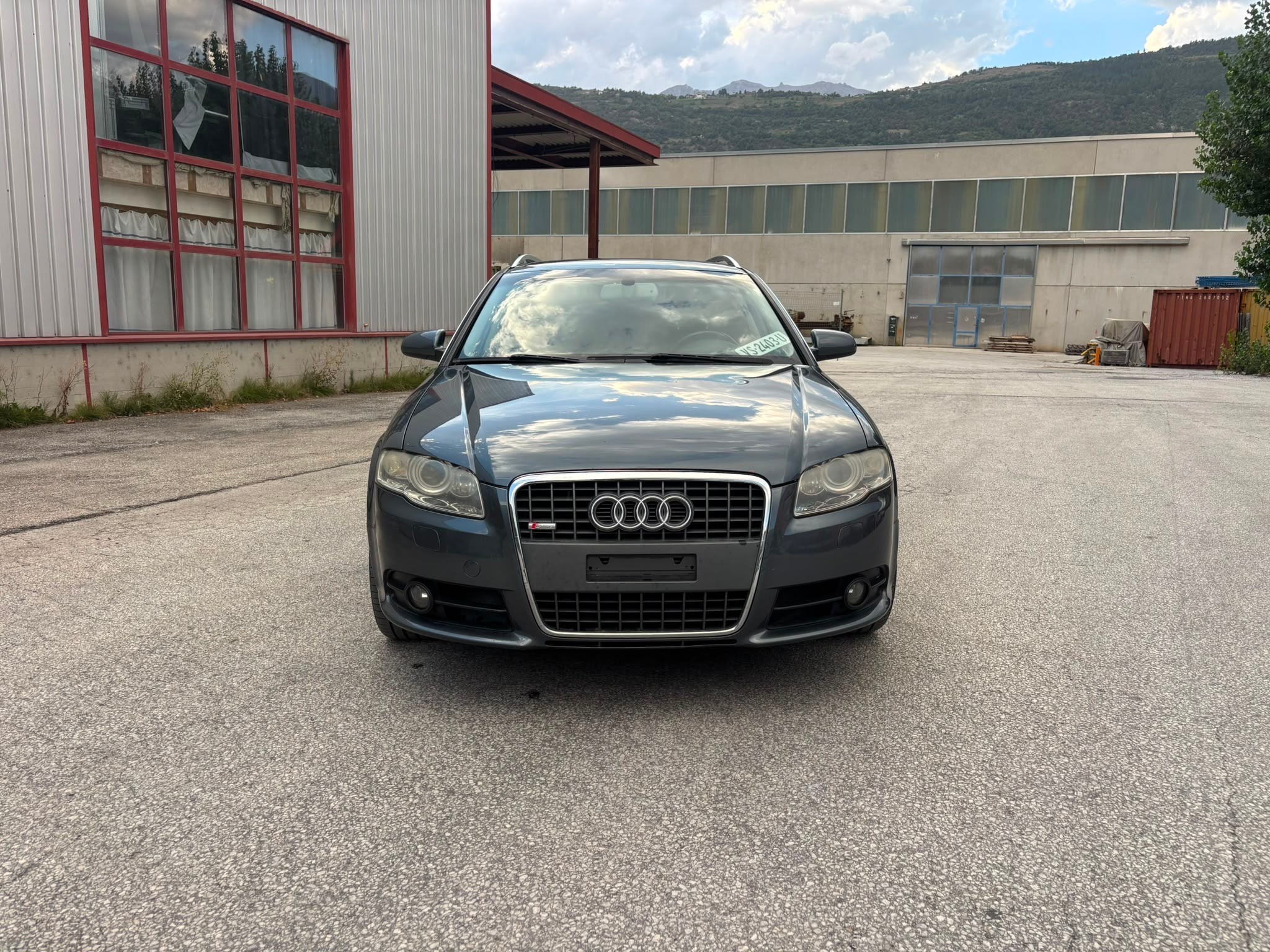 AUDI A4 Avant 2.0 TDI — slika 1
