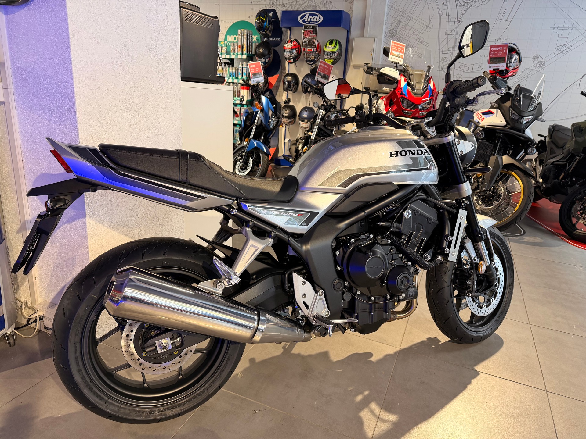 HONDA CB 1000F-showroom-element-2