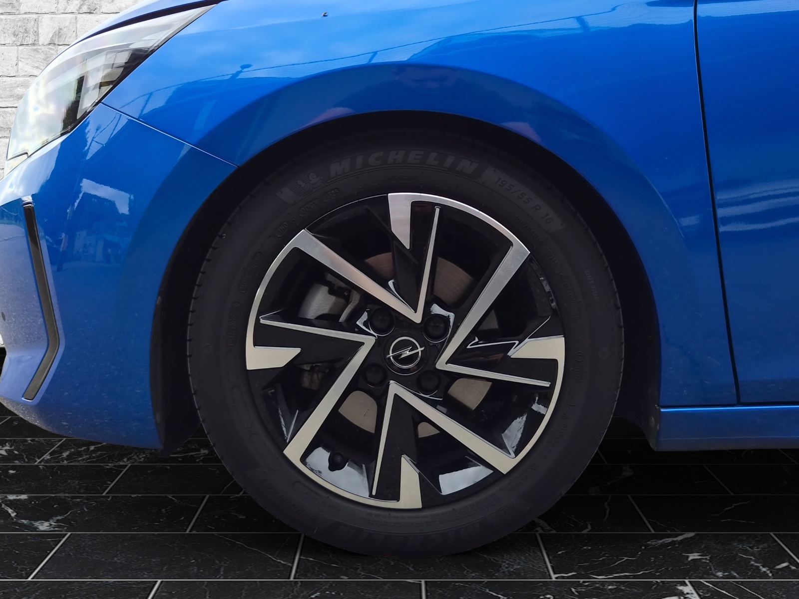 OPEL Corsa 1.2 T Hybrid Sporthilfe-image-10