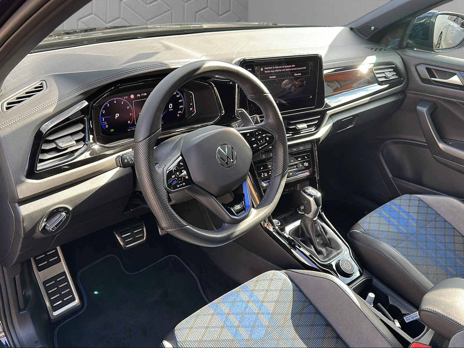 VW T-Roc 2.0 TSI R DSG 4Motion-image-11