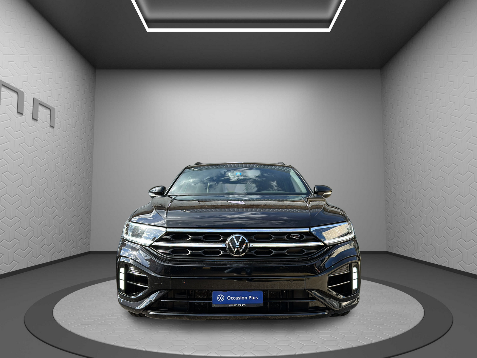 VW T-Roc 2.0 TSI R DSG 4Motion-image-1