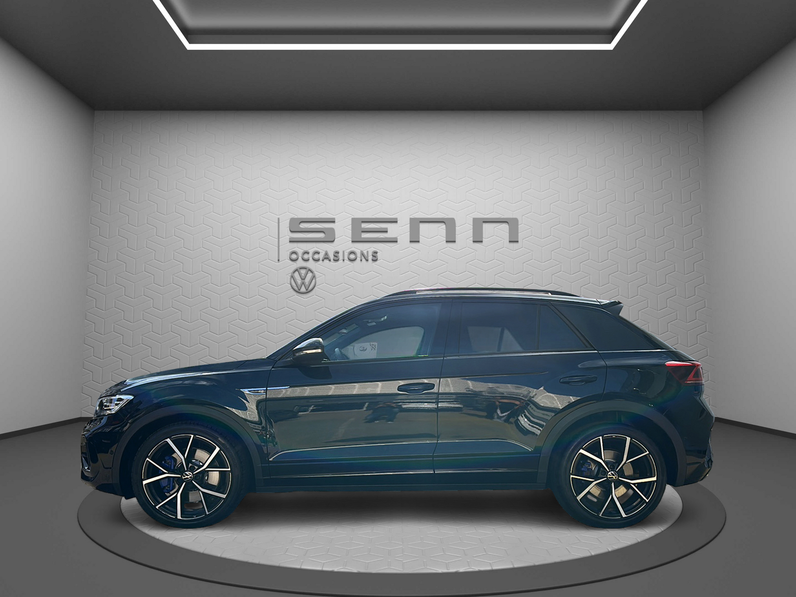 VW T-Roc 2.0 TSI R DSG 4Motion-image-2