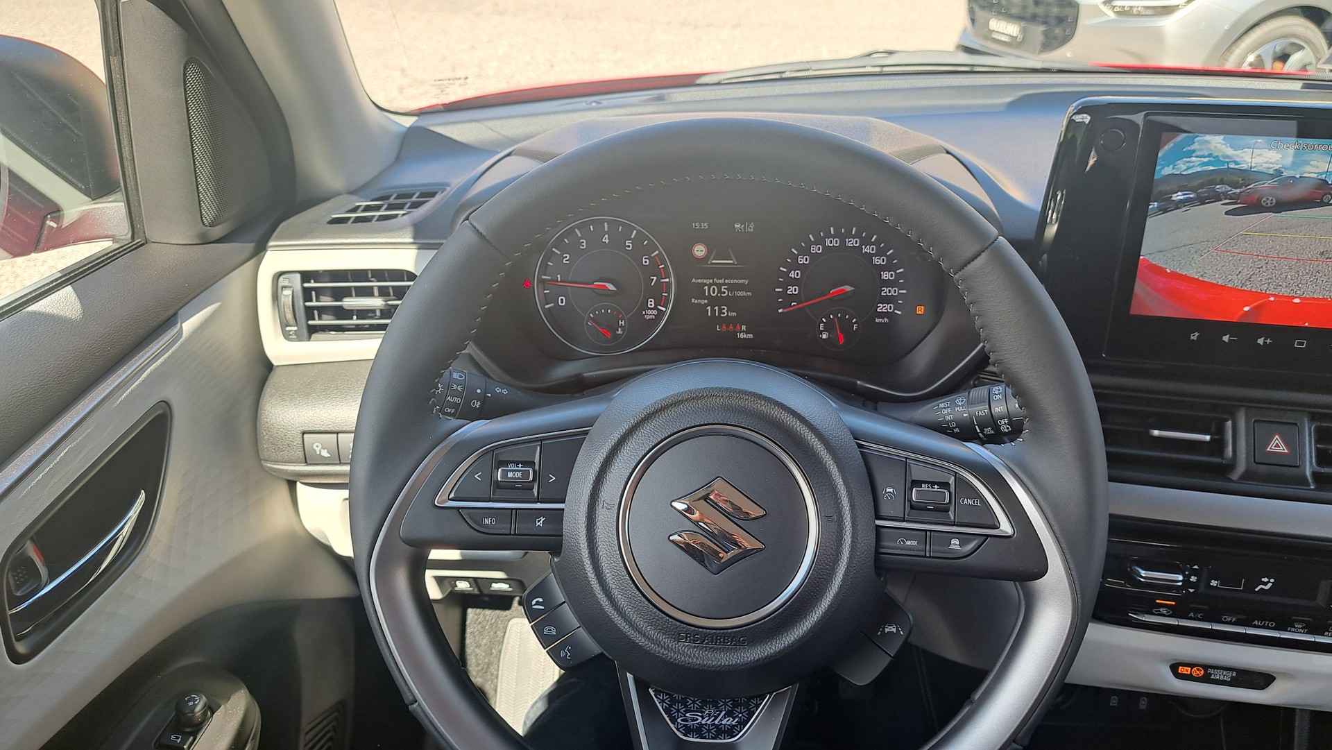 SUZUKI Swift 1.2 Piz Sulai Hybrid Top 4x4-image-9