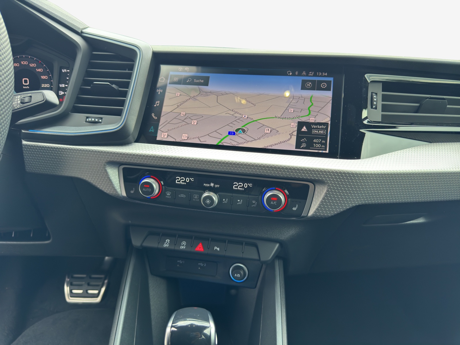 AUDI A1 Sportback 30 TFSI S Line Attraction S-tronic-image-10