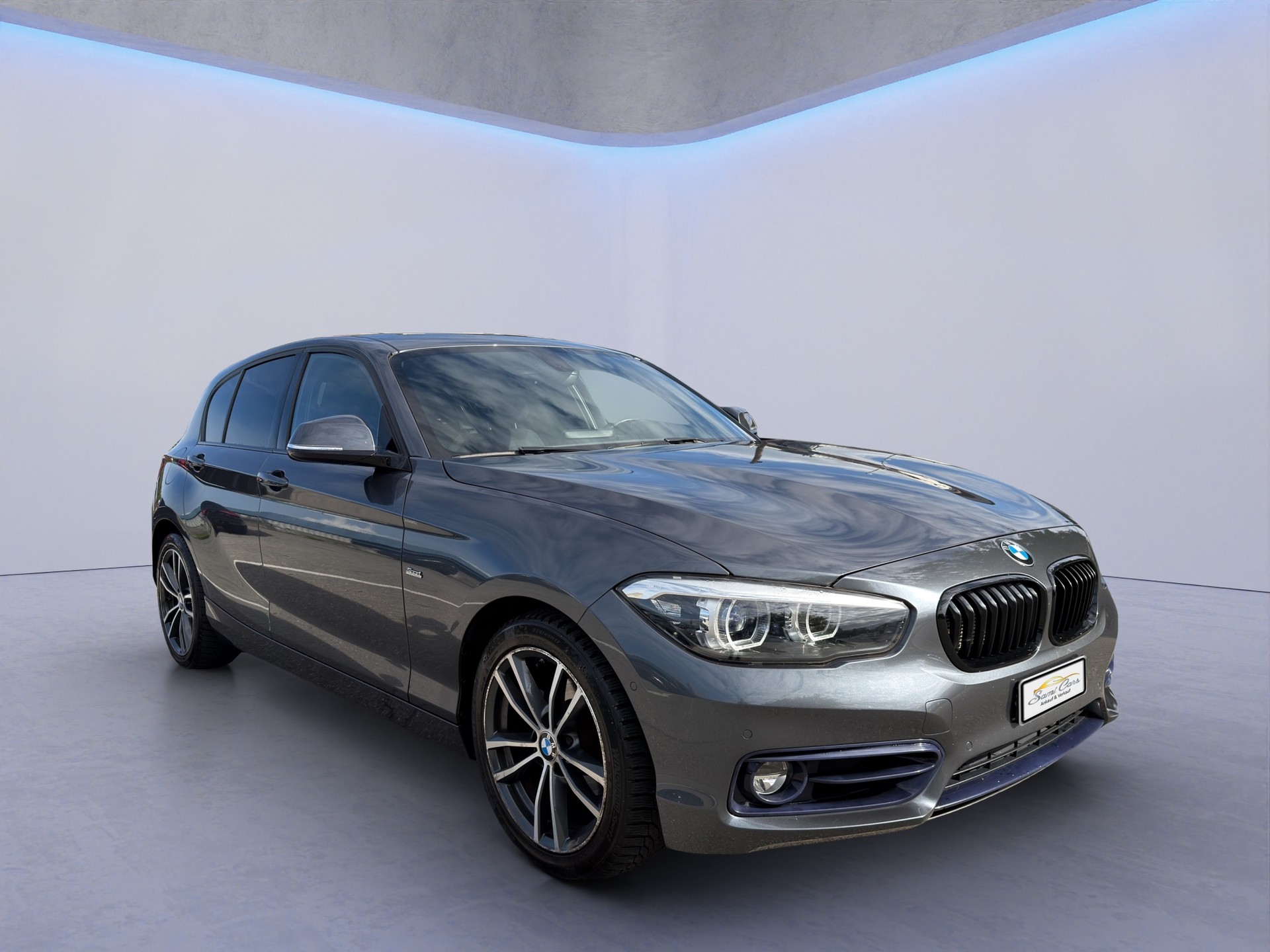 BMW 118i Sport Line Steptronic-image-0