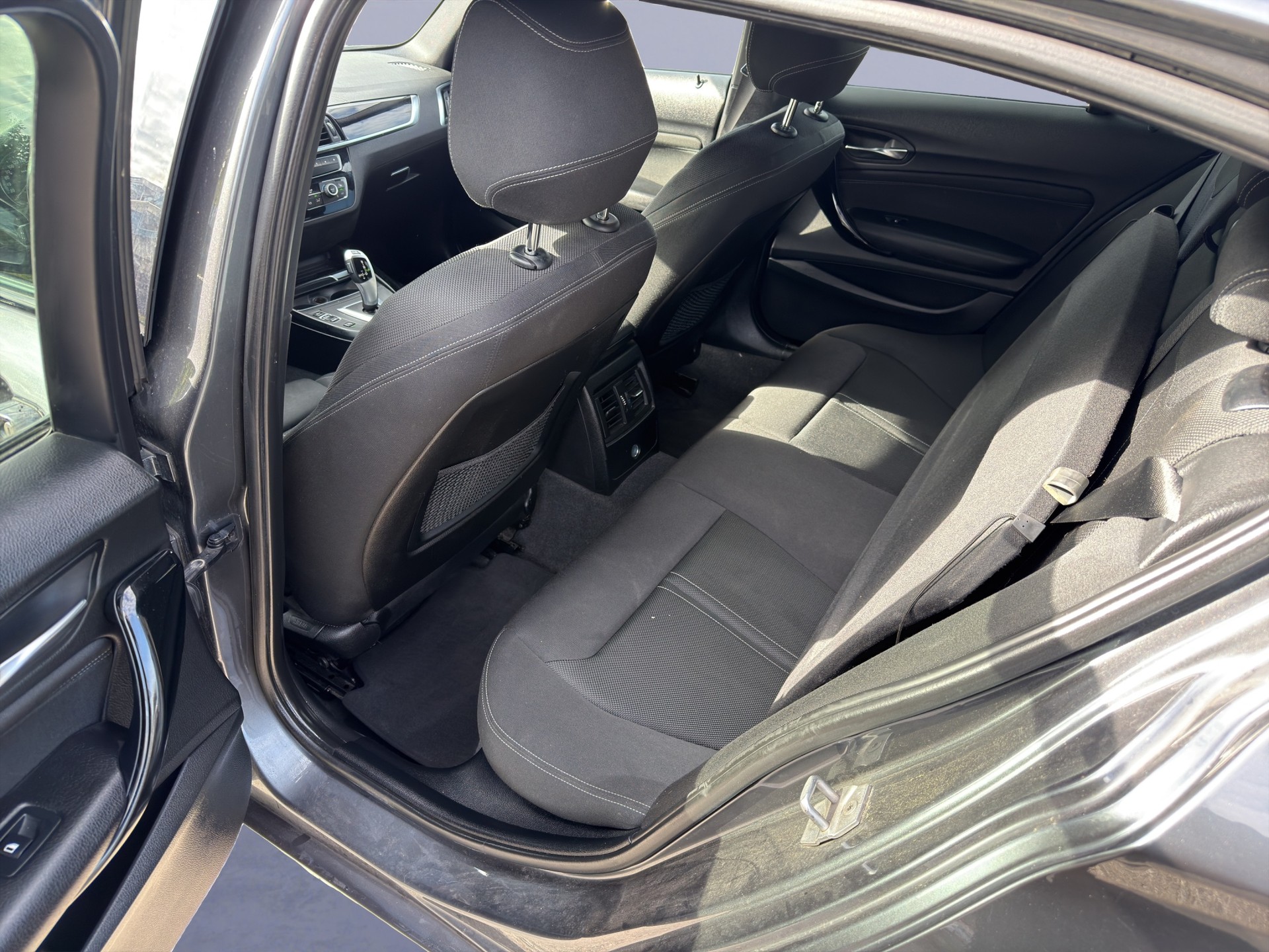 BMW 118i Sport Line Steptronic-image-7