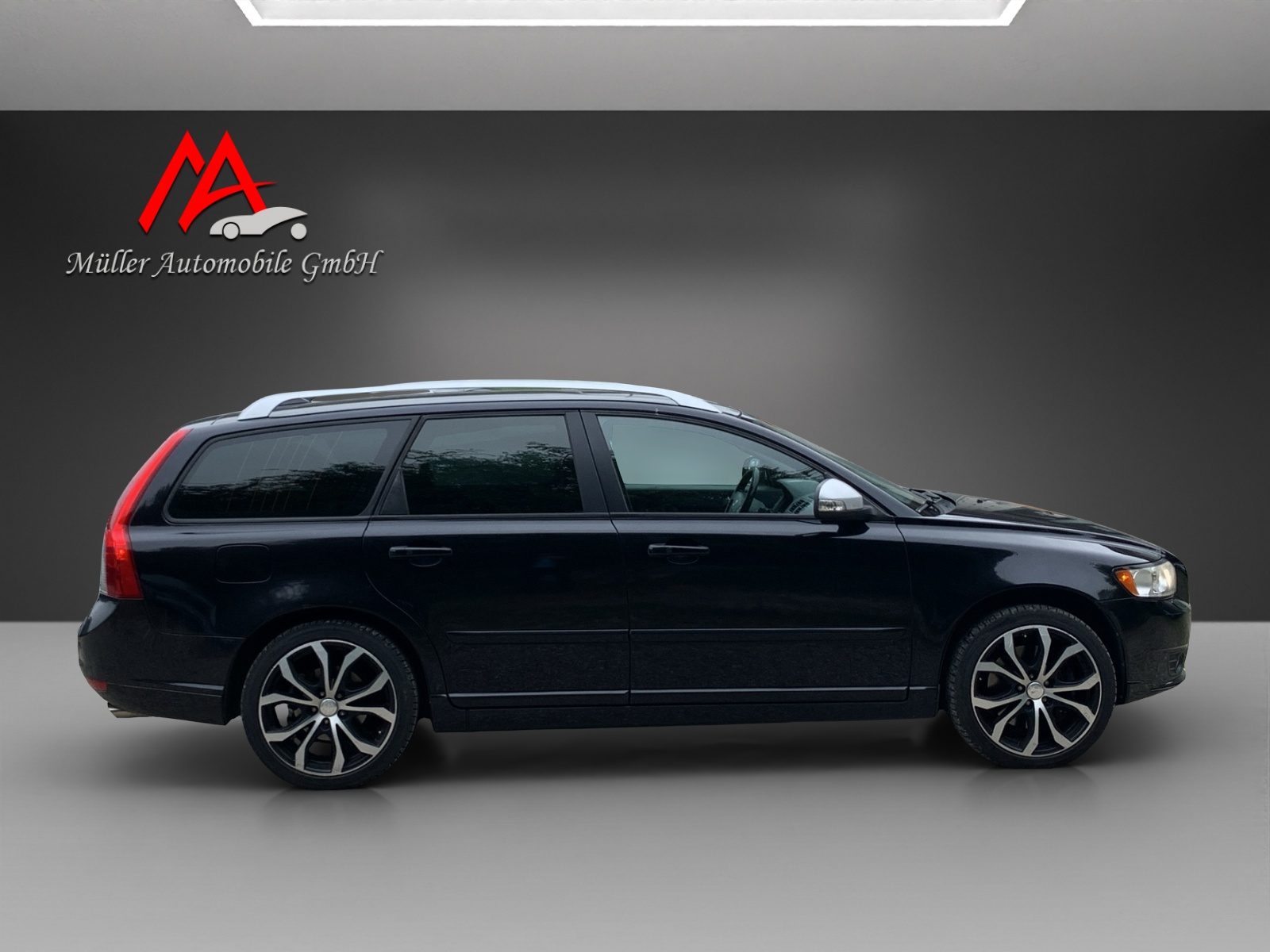 VOLVO V50 T5 AWD Summum Geartronic-image-2