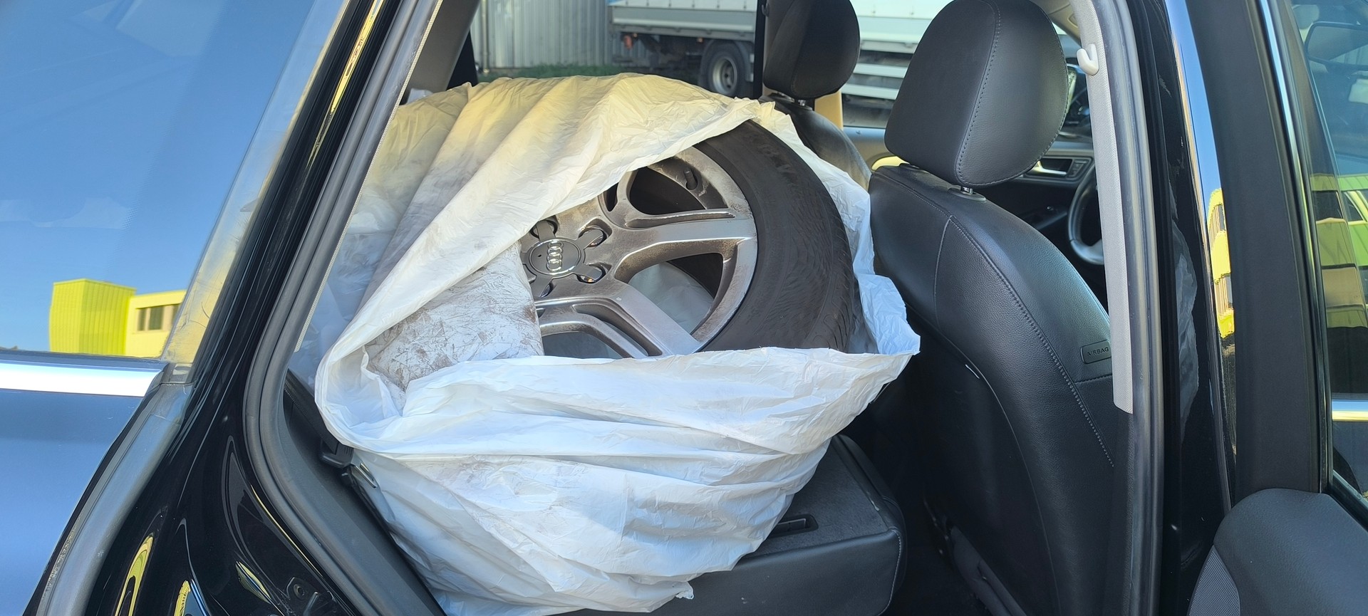 AUDI Q5 2.0 TFSI quattro S-tronic-image-14