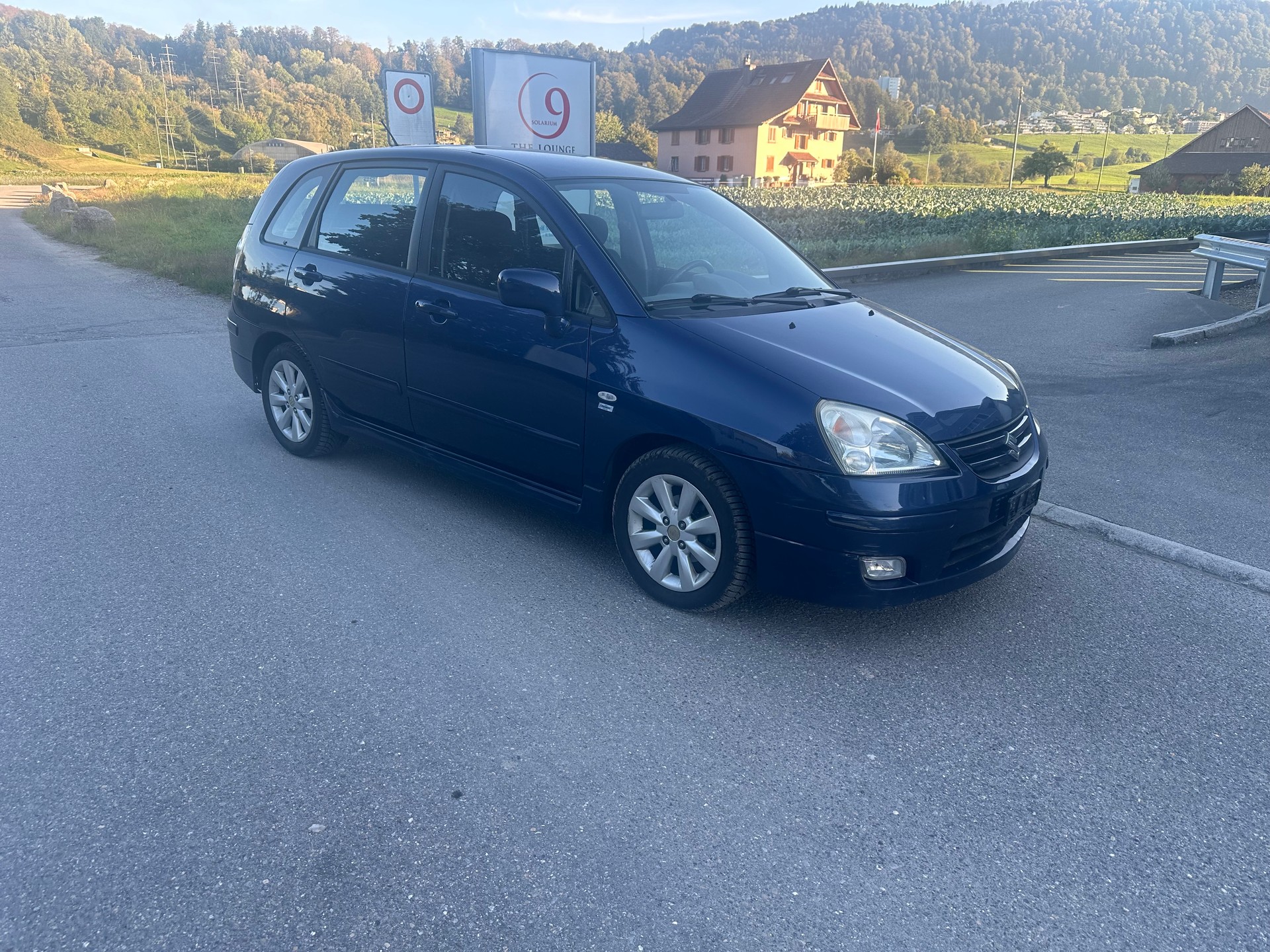 SUZUKI Liana 1.6 16V Sport Limited Edition 4WD Automatic-image-3