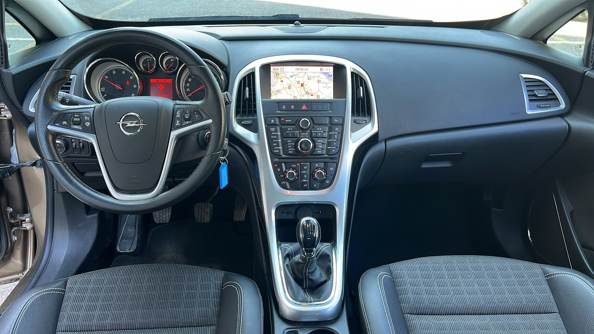 OPEL Astra SportsTourer GTC 1.7 CDTi-image-8