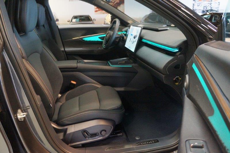 LYNK & CO 08 1.5 PHEV More-image-10