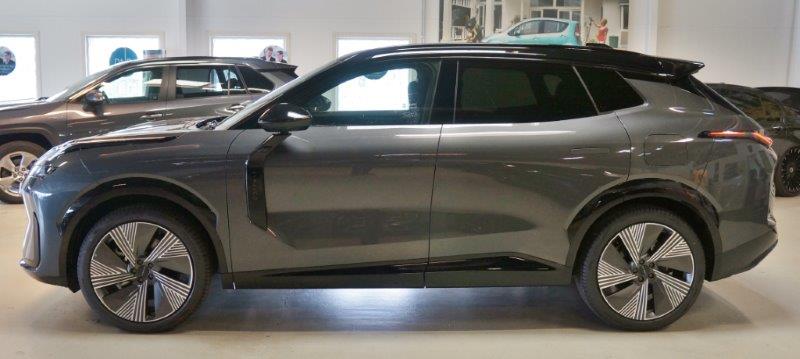 LYNK & CO 08 1.5 PHEV More-image-1