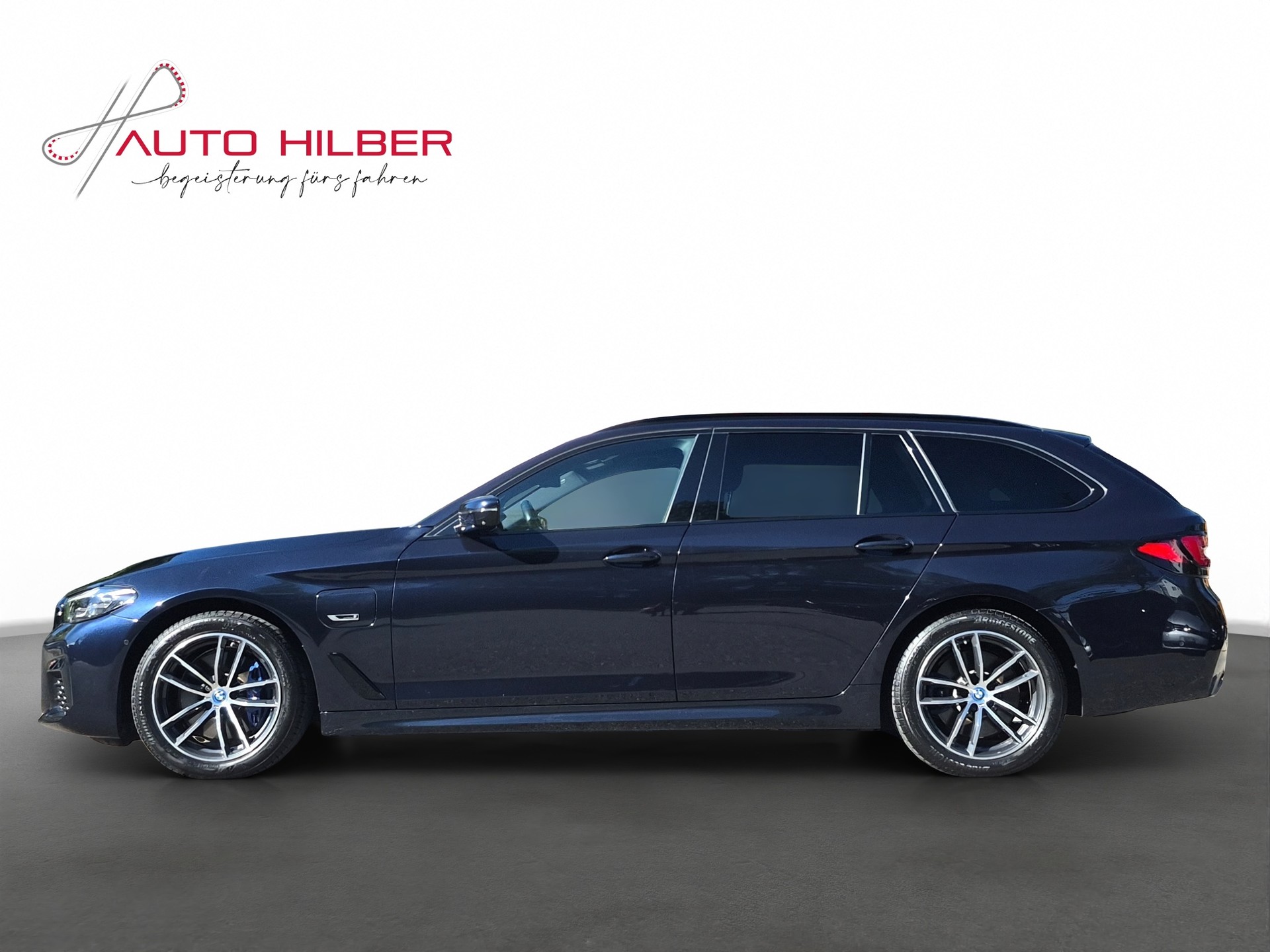 BMW 530e xDrive Touring M Sport Steptronic *Harman Kardon / gratis Service*-image-2