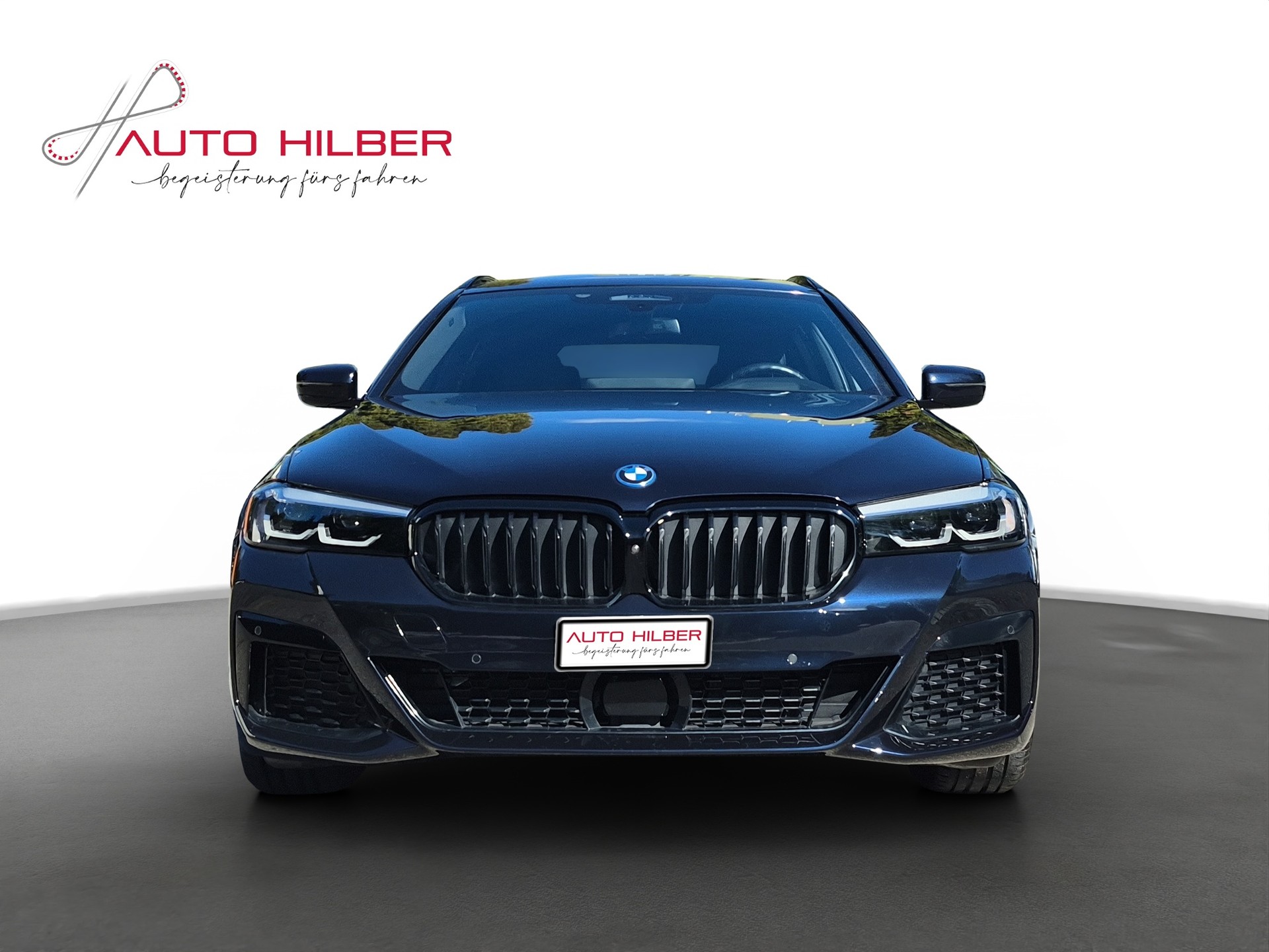BMW 530e xDrive Touring M Sport Steptronic *Harman Kardon / gratis Service*-image-1