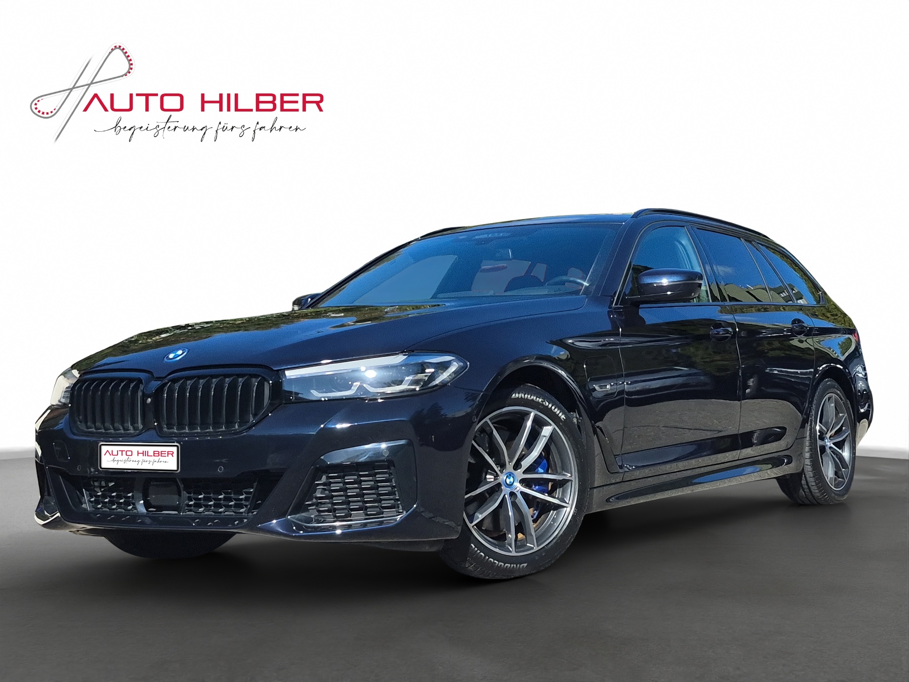 BMW 530e xDrive Touring M Sport Steptronic *Harman Kardon / gratis Service*-image-0
