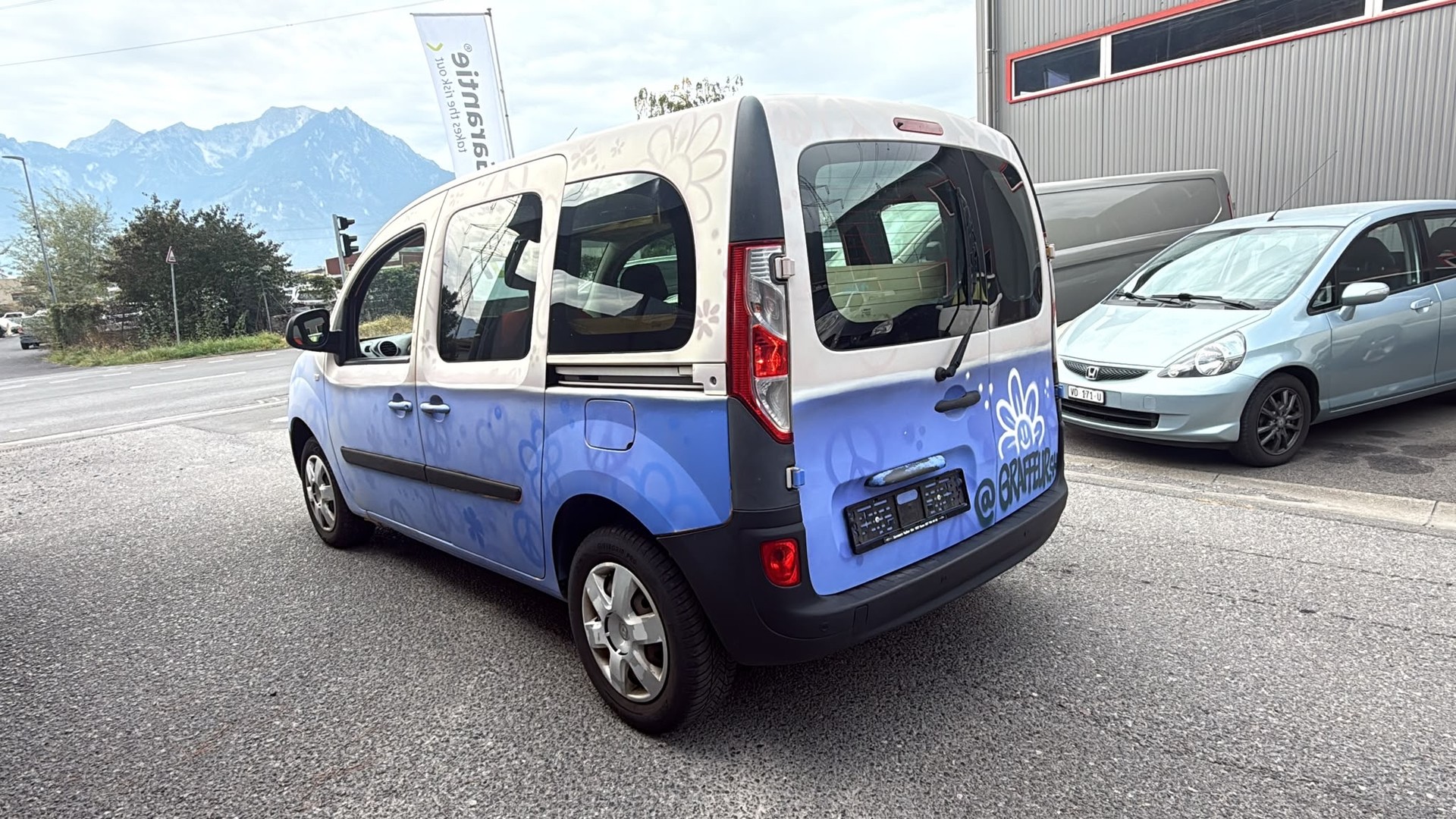 RENAULT Kangoo Medium 1.6 105 Business A-image-5