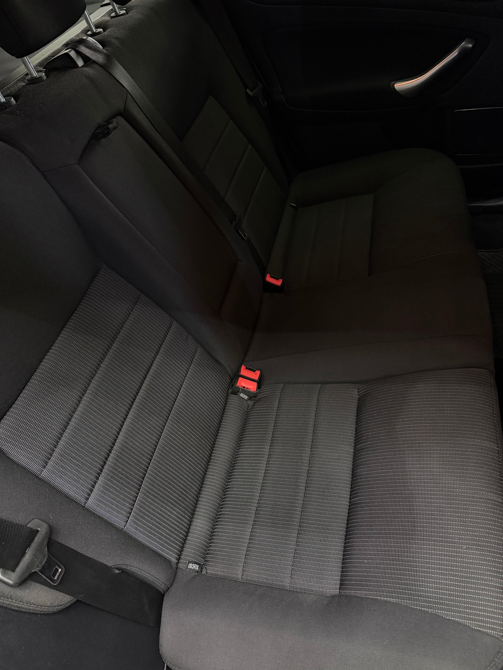 FORD Mondeo 2.0i 16V Titanium-image-5
