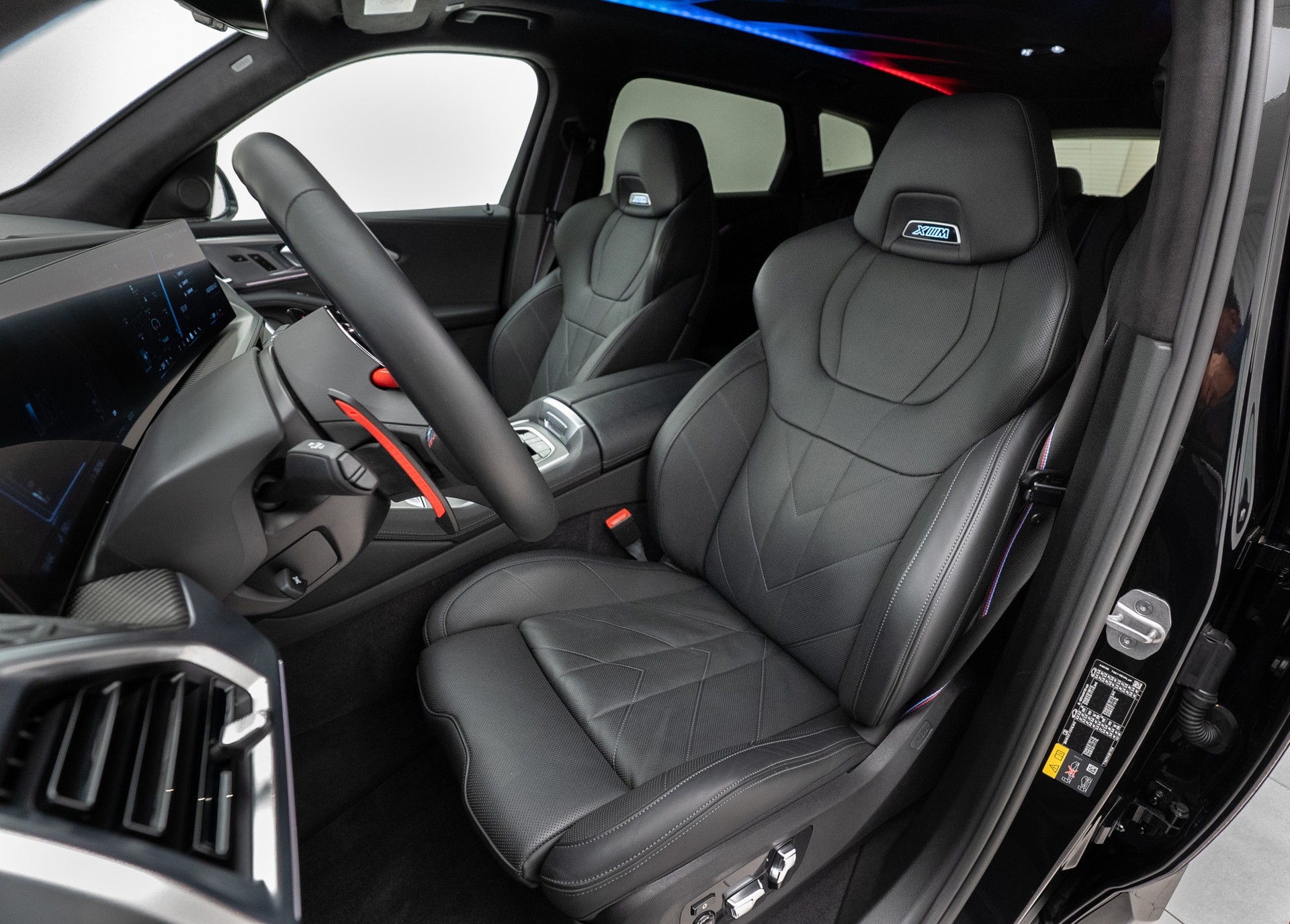 BMW XM xDrive PHEV Steptronic-image-7