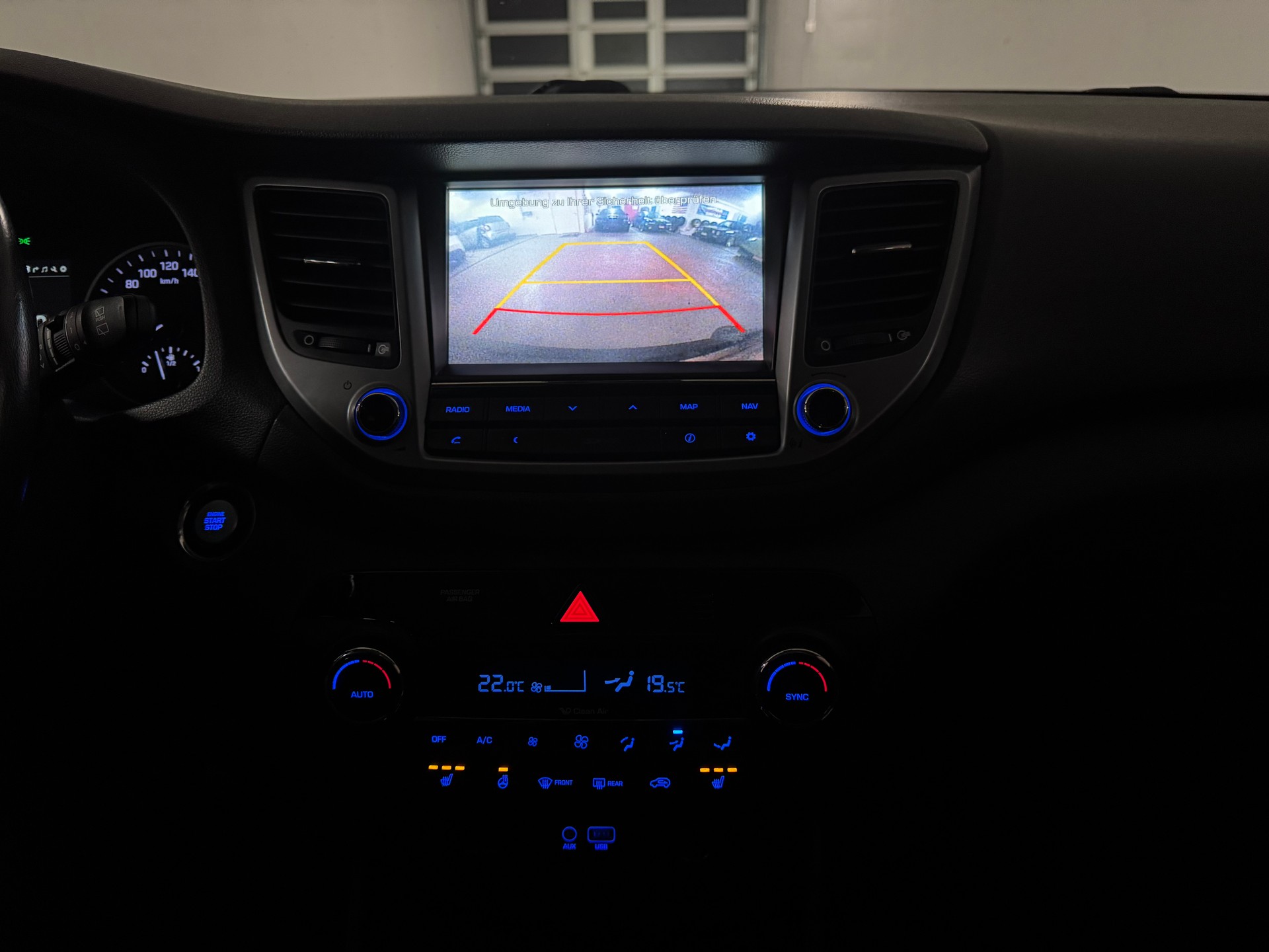 HYUNDAI Tucson 2.0 CRDI Vertex 4WD Automatic-image-12