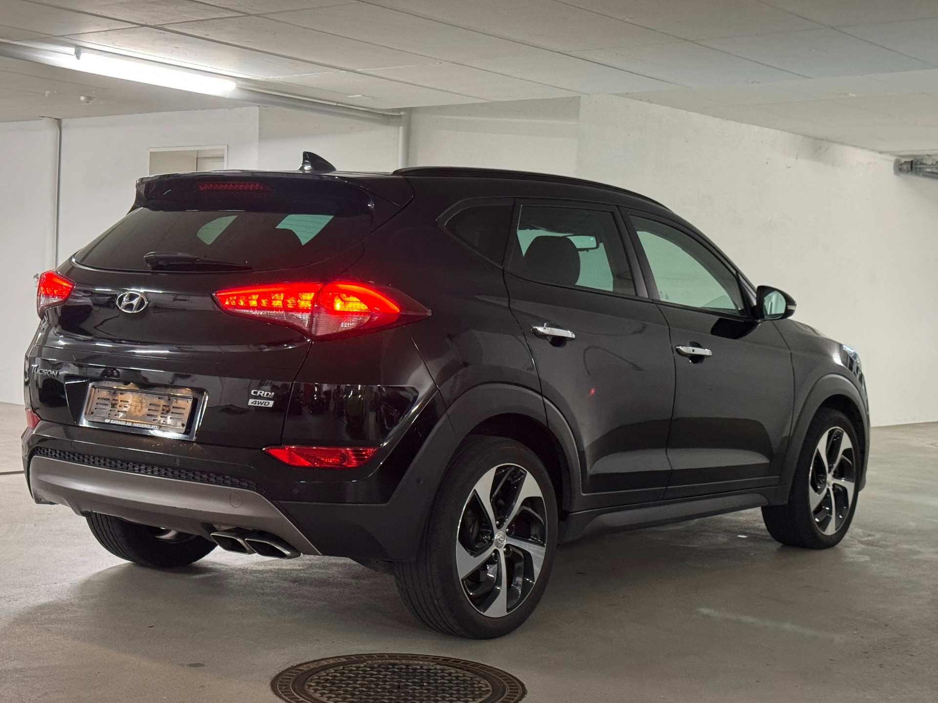 HYUNDAI Tucson 2.0 CRDI Vertex 4WD Automatic-image-6