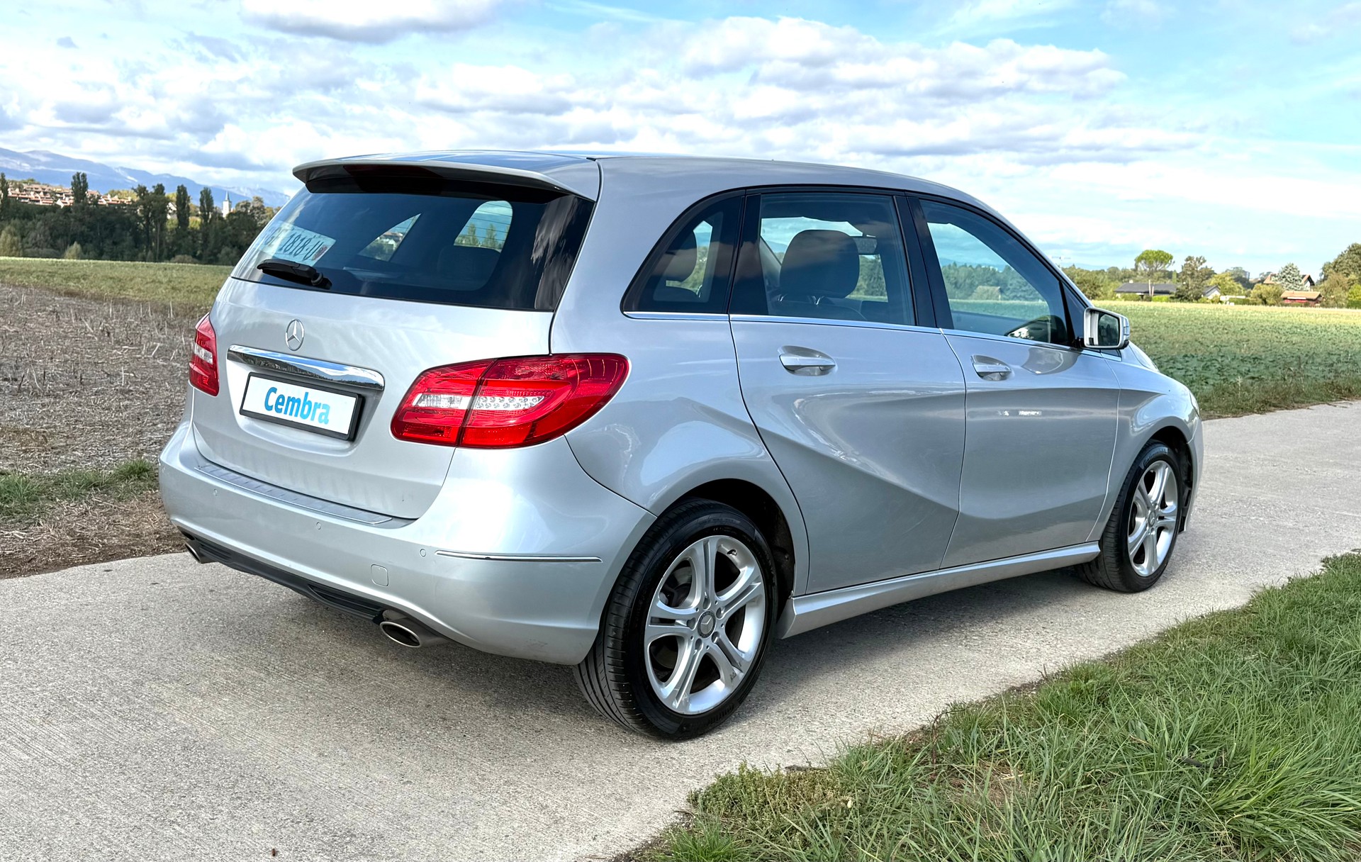 MERCEDES-BENZ B 200 7G-DCT-image-3