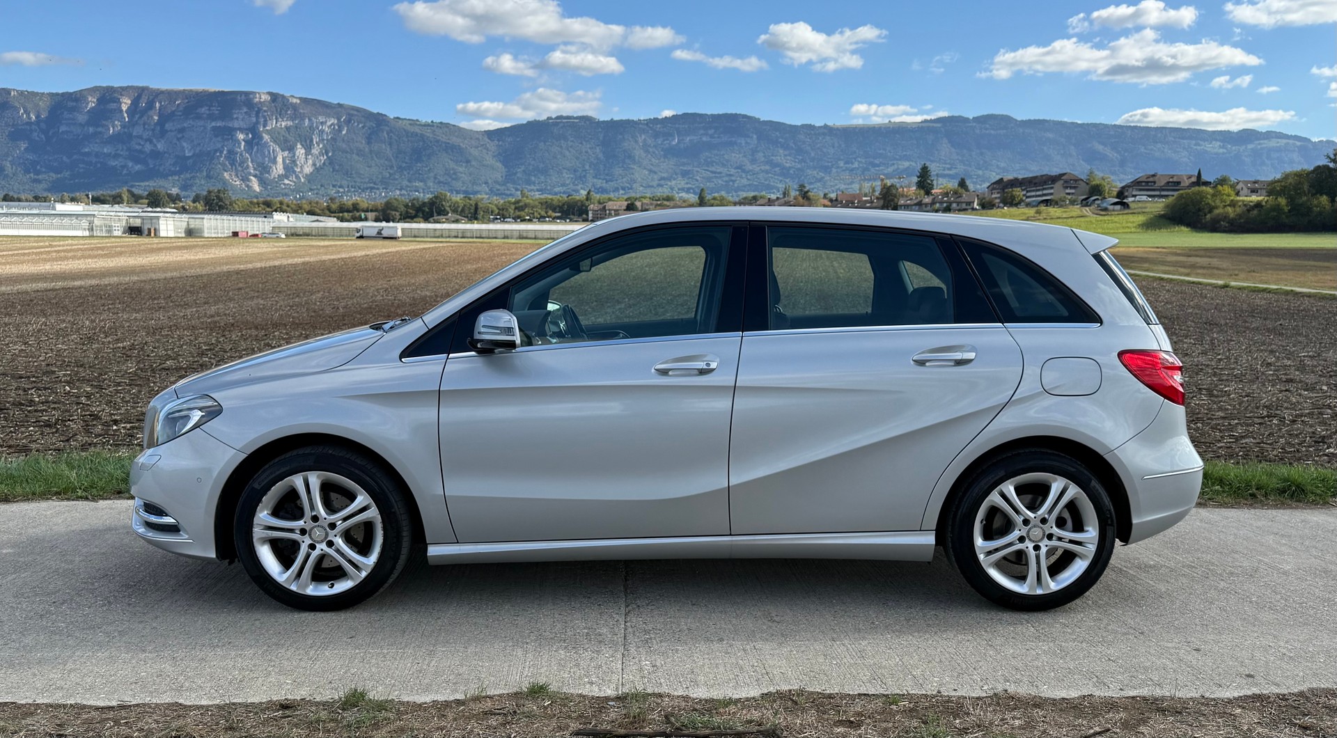 MERCEDES-BENZ B 200 7G-DCT-image-7