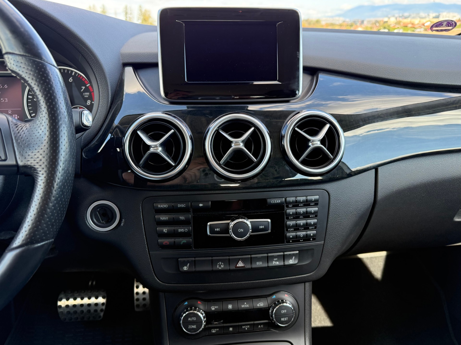 MERCEDES-BENZ B 200 7G-DCT-image-13