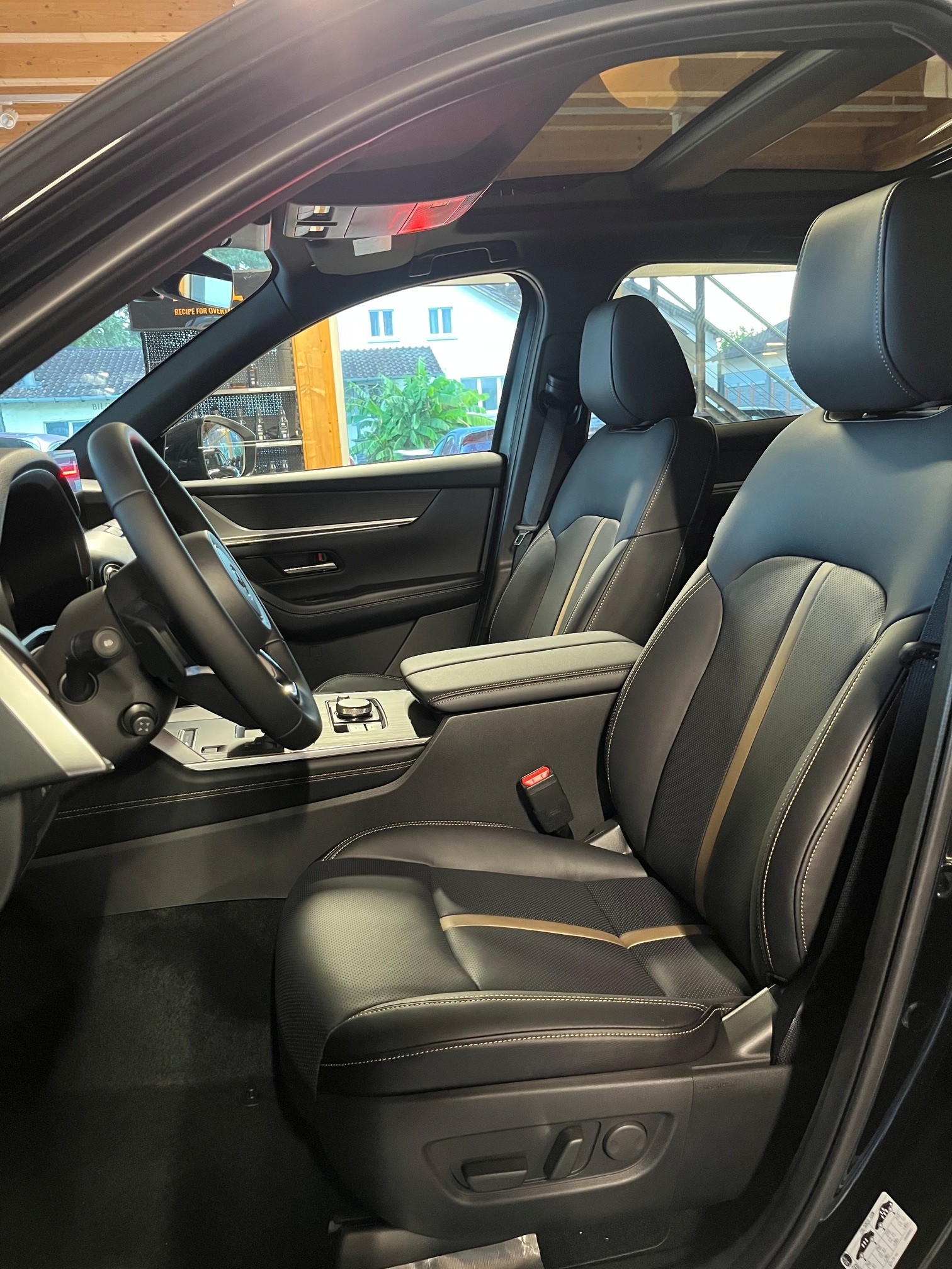 MAZDA CX-60 e-Skyactiv PHEV 327 AWD Homura Plus-image-6