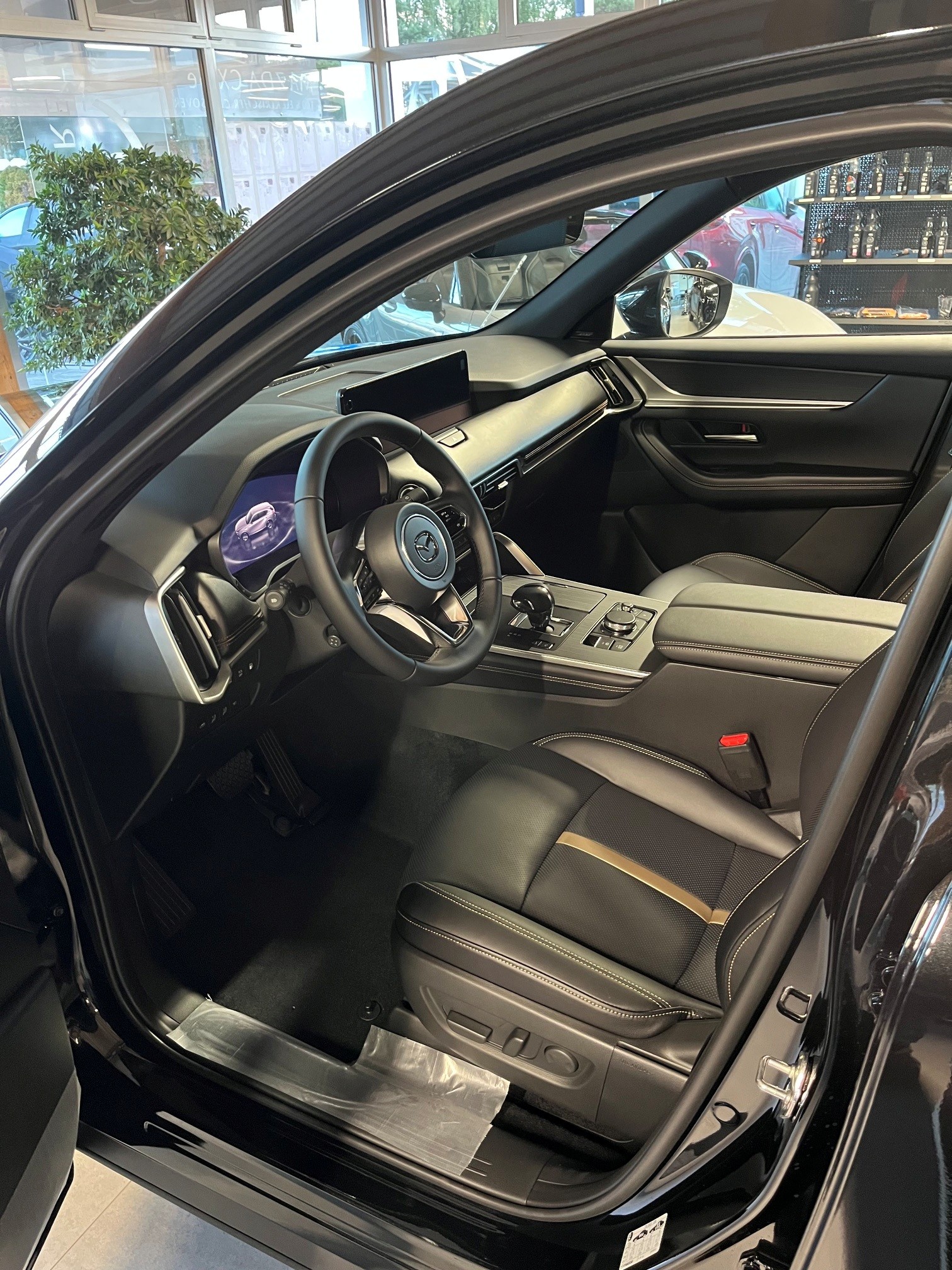 MAZDA CX-60 e-Skyactiv PHEV 327 AWD Homura Plus-image-5