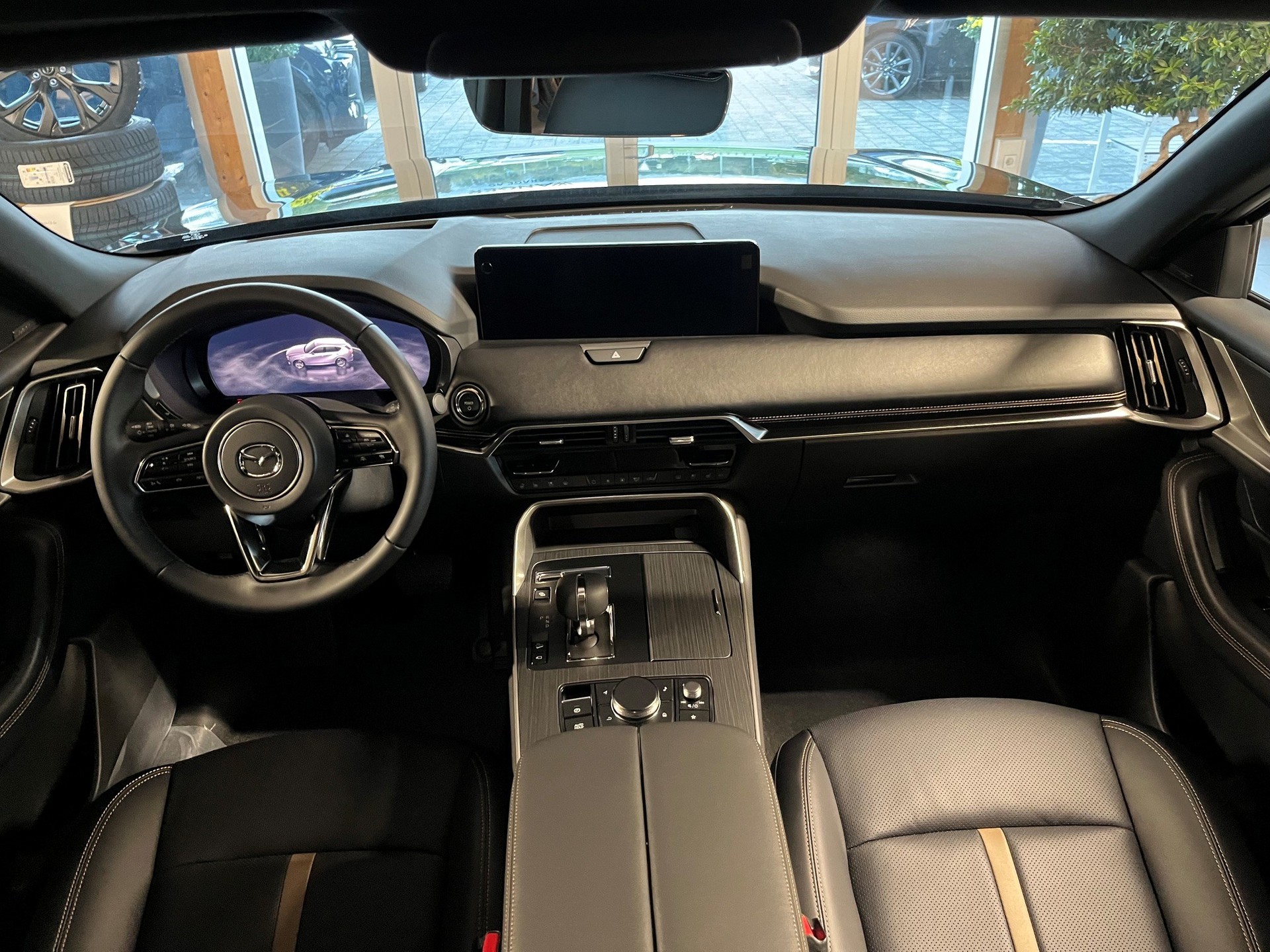 MAZDA CX-60 e-Skyactiv PHEV 327 AWD Homura Plus-image-9