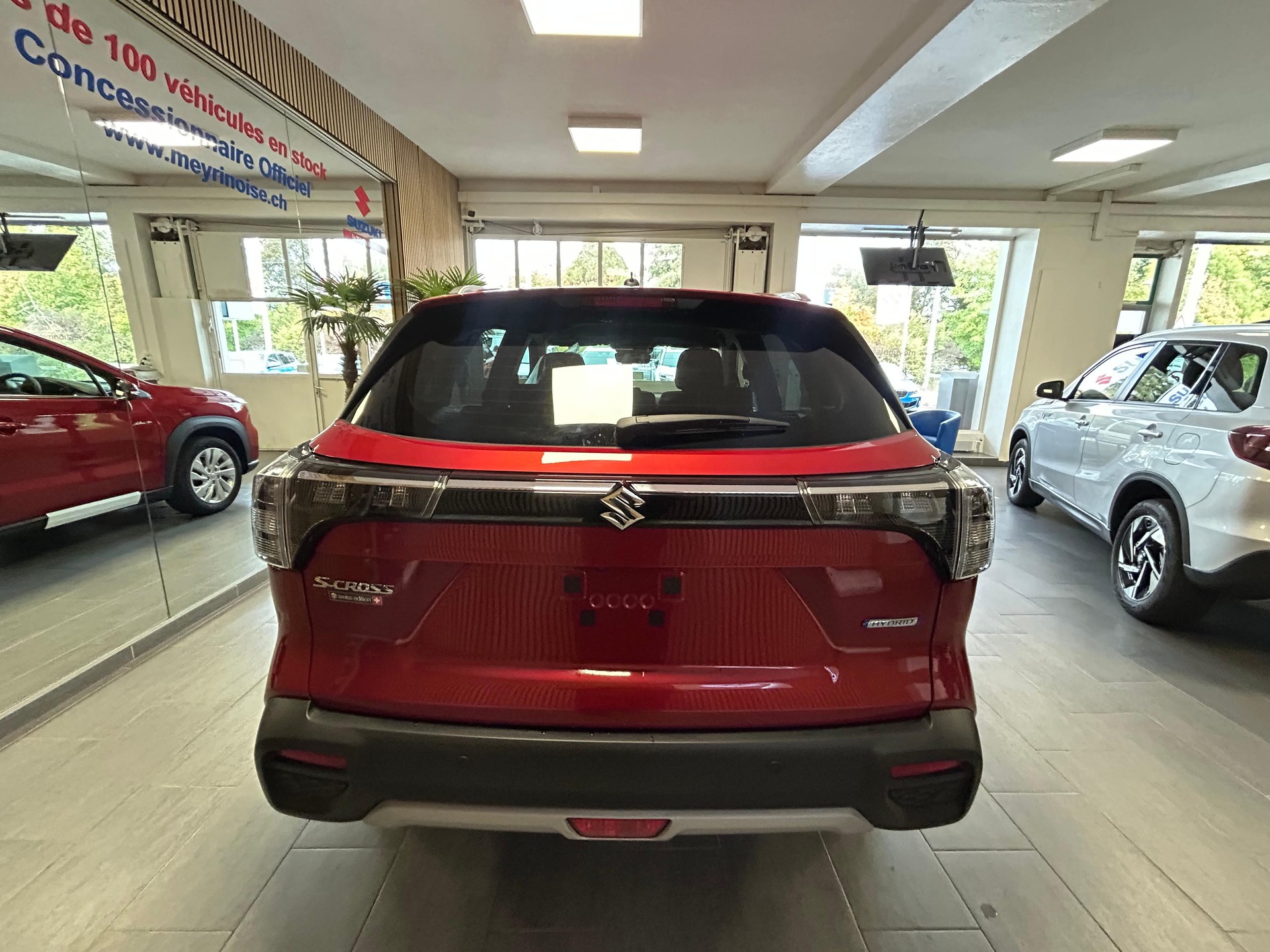 SUZUKI S-Cross 1.4 T Piz Sulai Hybrid 4x4 4 ROUES HIVER OFFERT-image-5