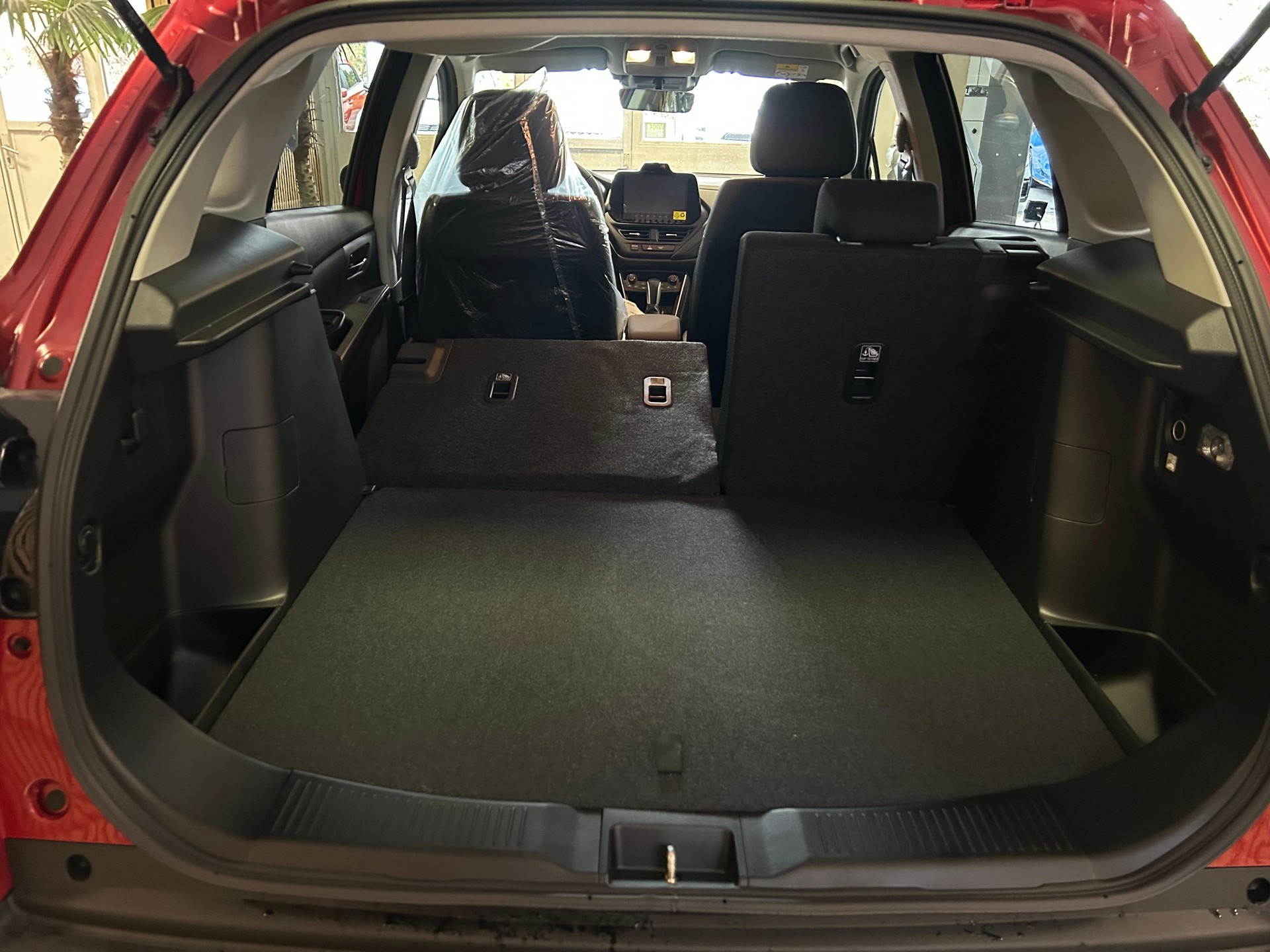 SUZUKI S-Cross 1.4 T Piz Sulai Hybrid 4x4 4 ROUES HIVER OFFERT-image-19