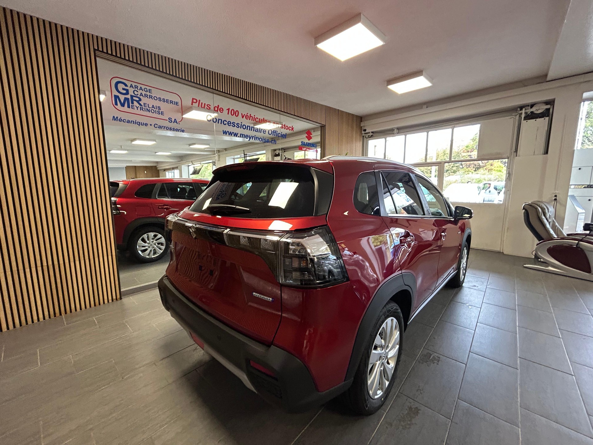 SUZUKI S-Cross 1.4 T Piz Sulai Hybrid 4x4 4 ROUES HIVER OFFERT-image-6