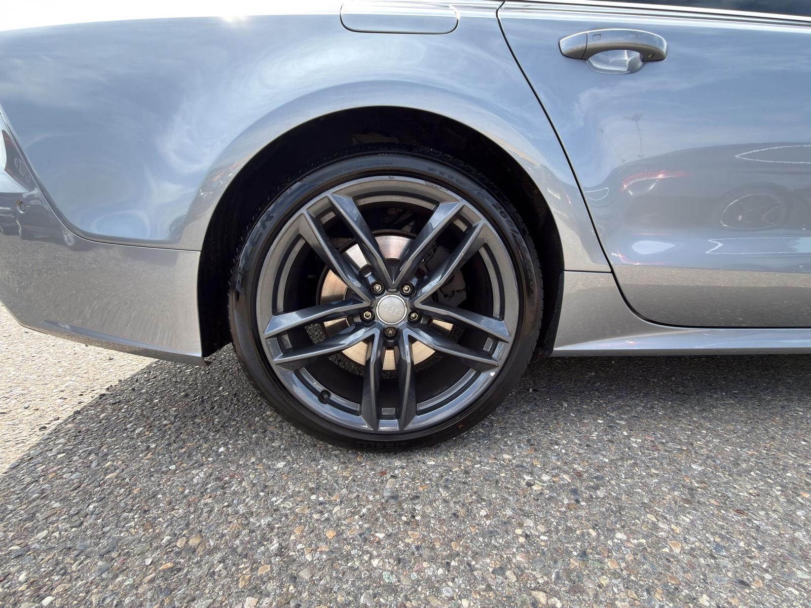AUDI A7 Sportback 3.0 V6 TDI quattro S-Line-image-11