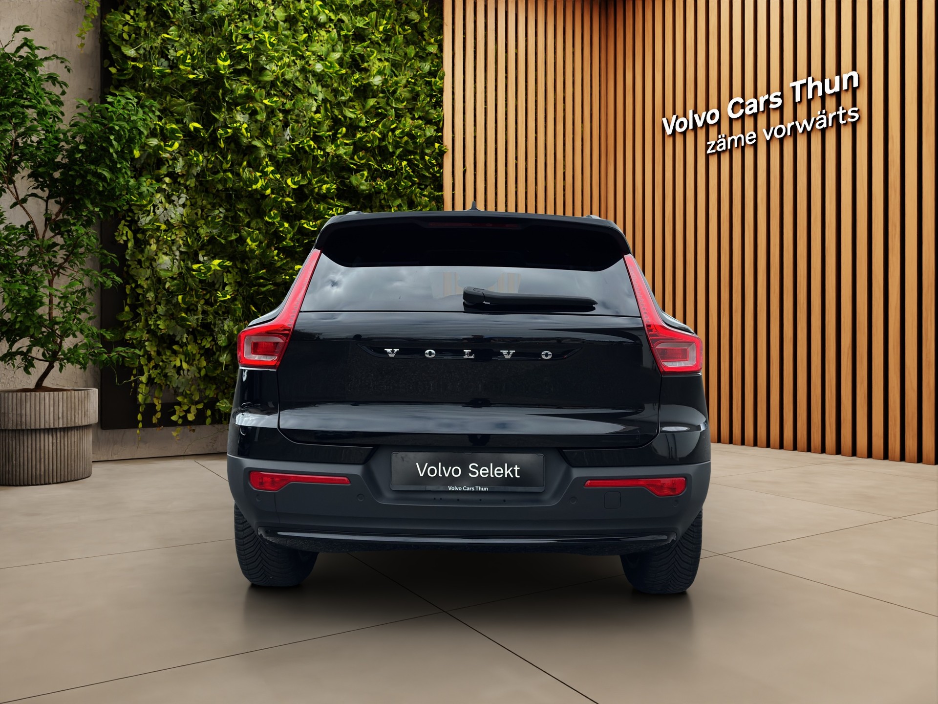 VOLVO XC40 1.5 T5 PiH Plus Dark-image-6