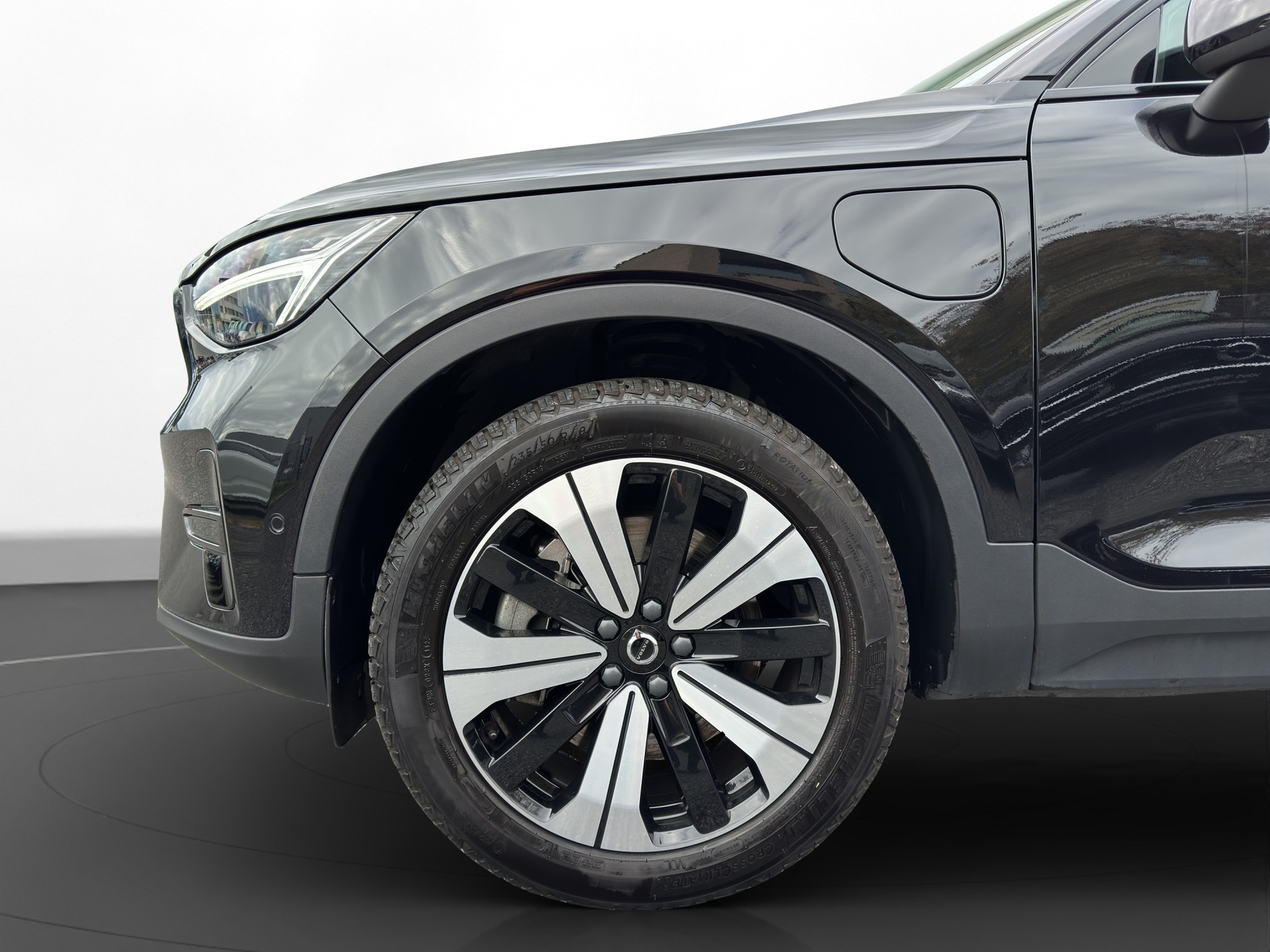 VOLVO XC40 1.5 T5 PiH Plus Dark-image-7