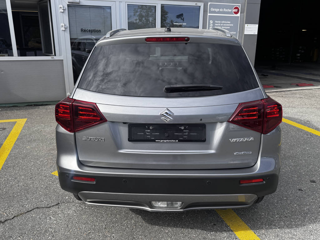 SUZUKI Vitara 1.4 T Compact Top 4x4-image-3