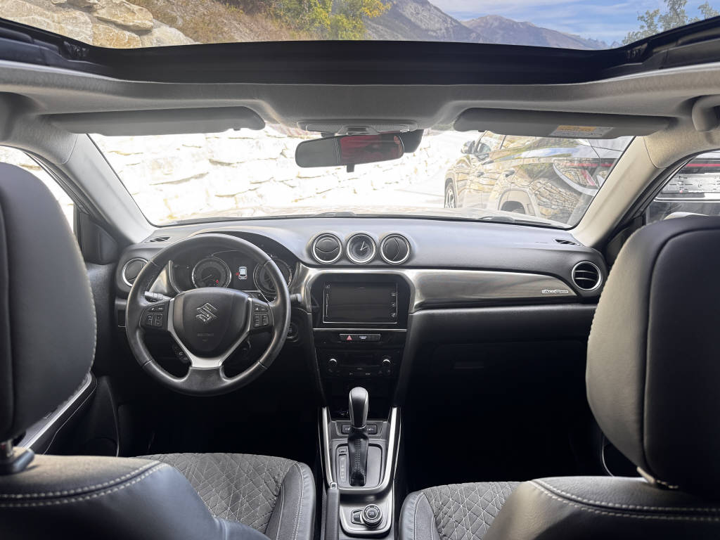 SUZUKI Vitara 1.4 T Compact Top 4x4-image-11