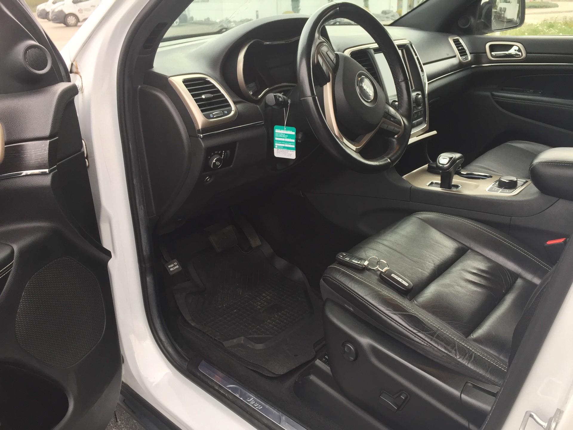 JEEP Grand Cherokee 3.0 CRD Limited Automatic-image-10