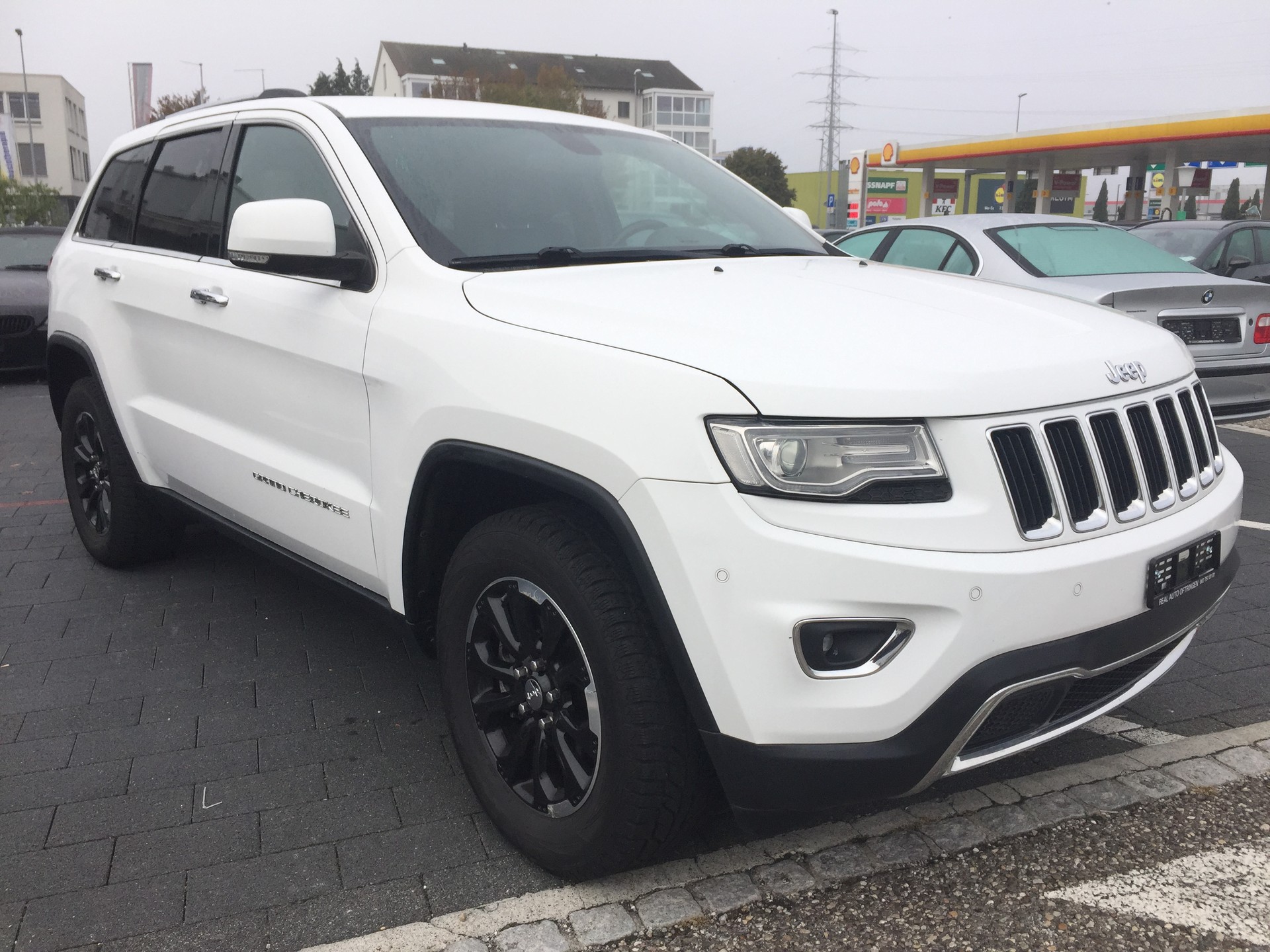 JEEP Grand Cherokee 3.0 CRD Limited Automatic-image-2