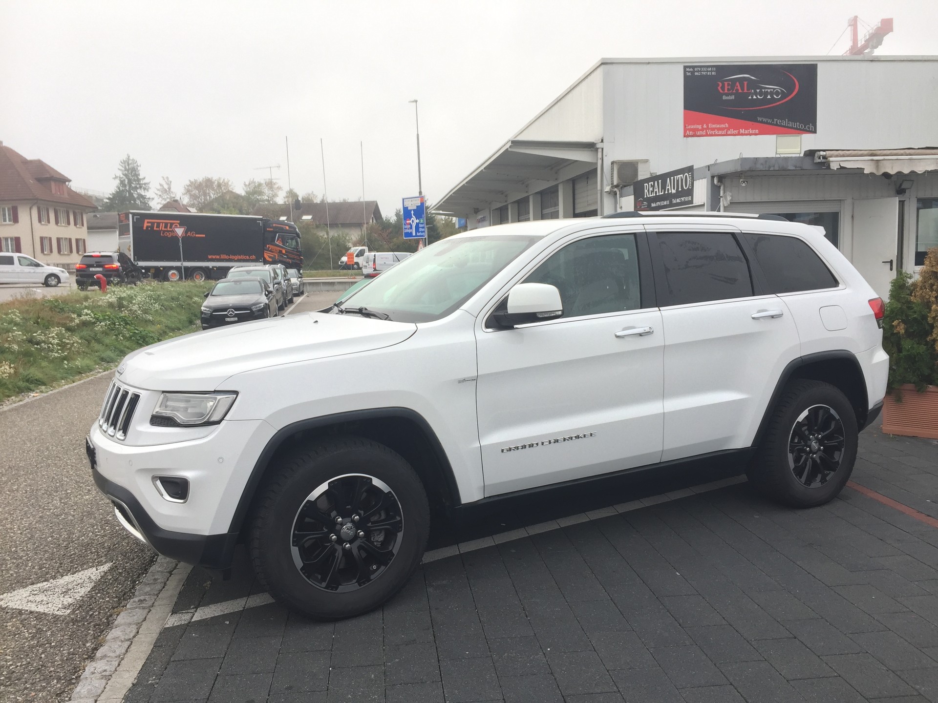 JEEP Grand Cherokee 3.0 CRD Limited Automatic-image-14