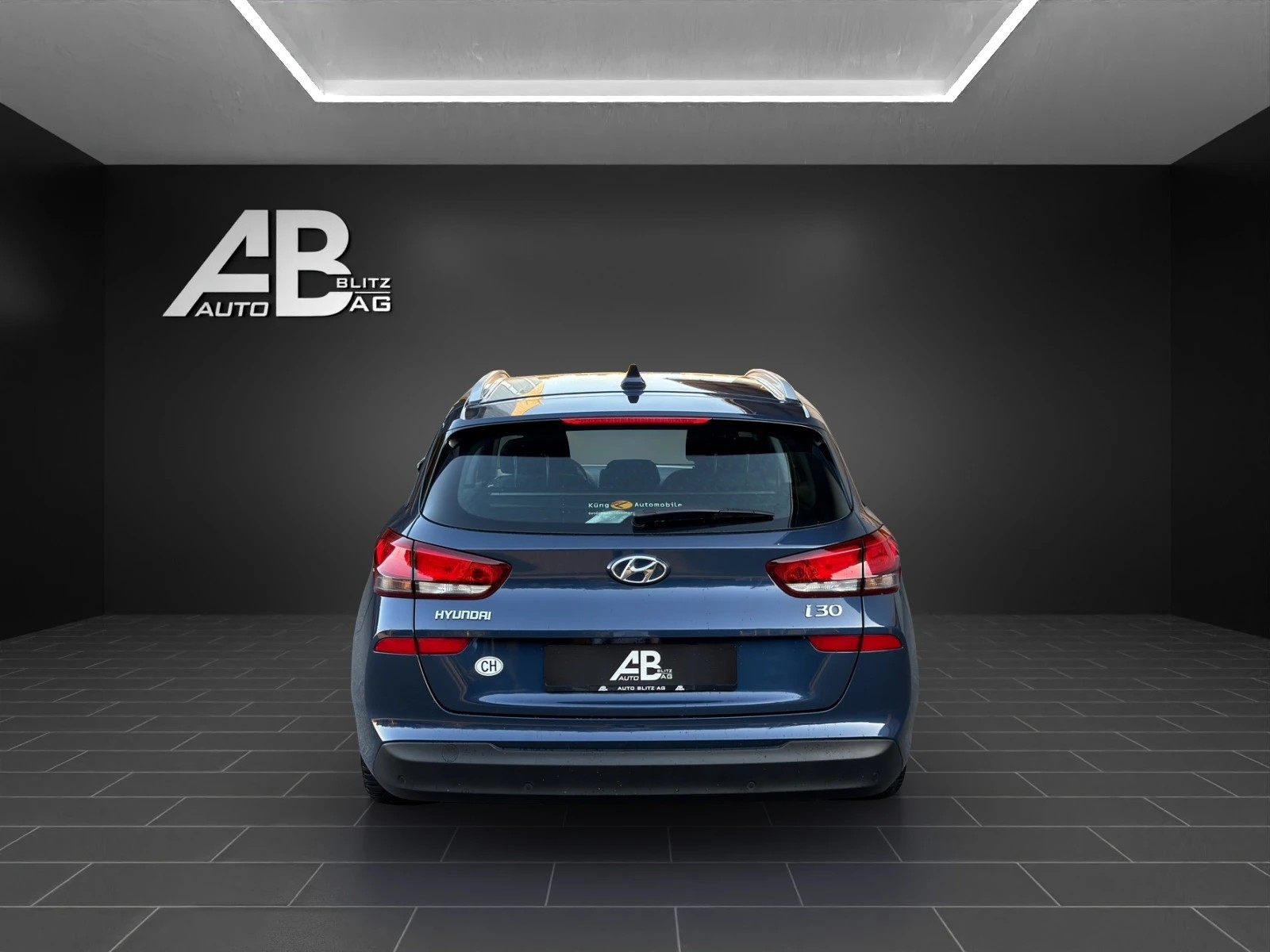 HYUNDAI i30 Wagon 1.6 CRDi Origo DCT-image-3