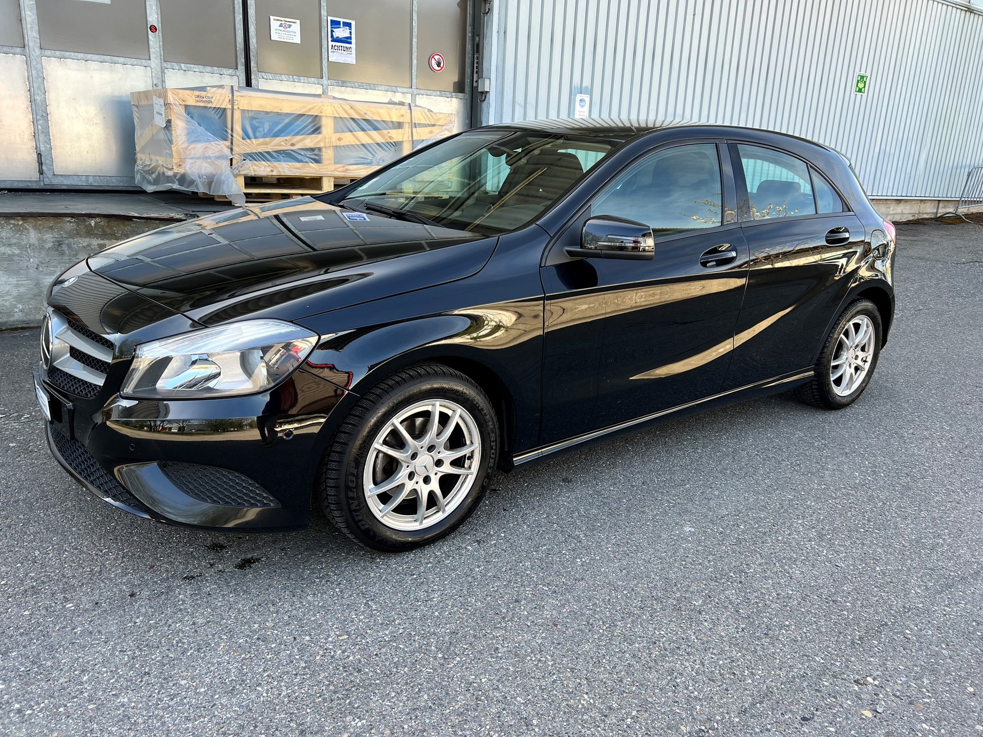 MERCEDES-BENZ A 180 CDI BlueEfficiency Edition-image-1