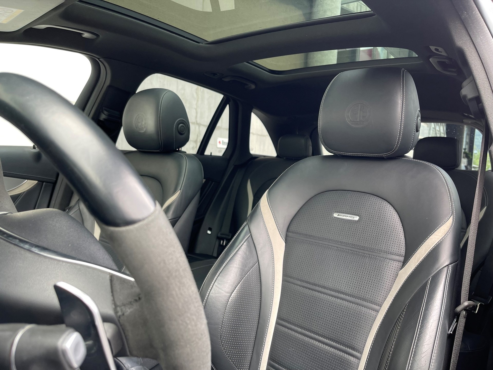 MERCEDES-BENZ GLC 63 S AMG 4Matic+ 9G-Tronic-image-13