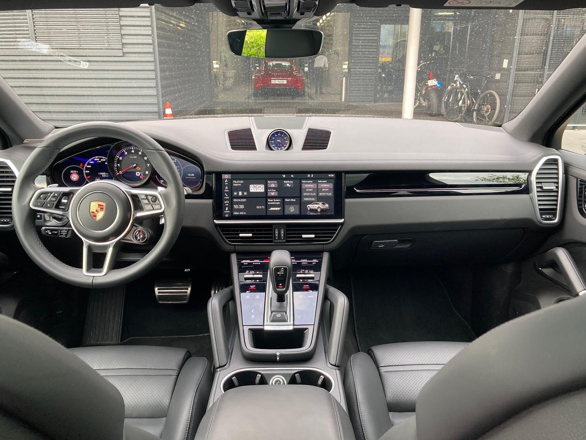 PORSCHE Cayenne S Coupé-image-0